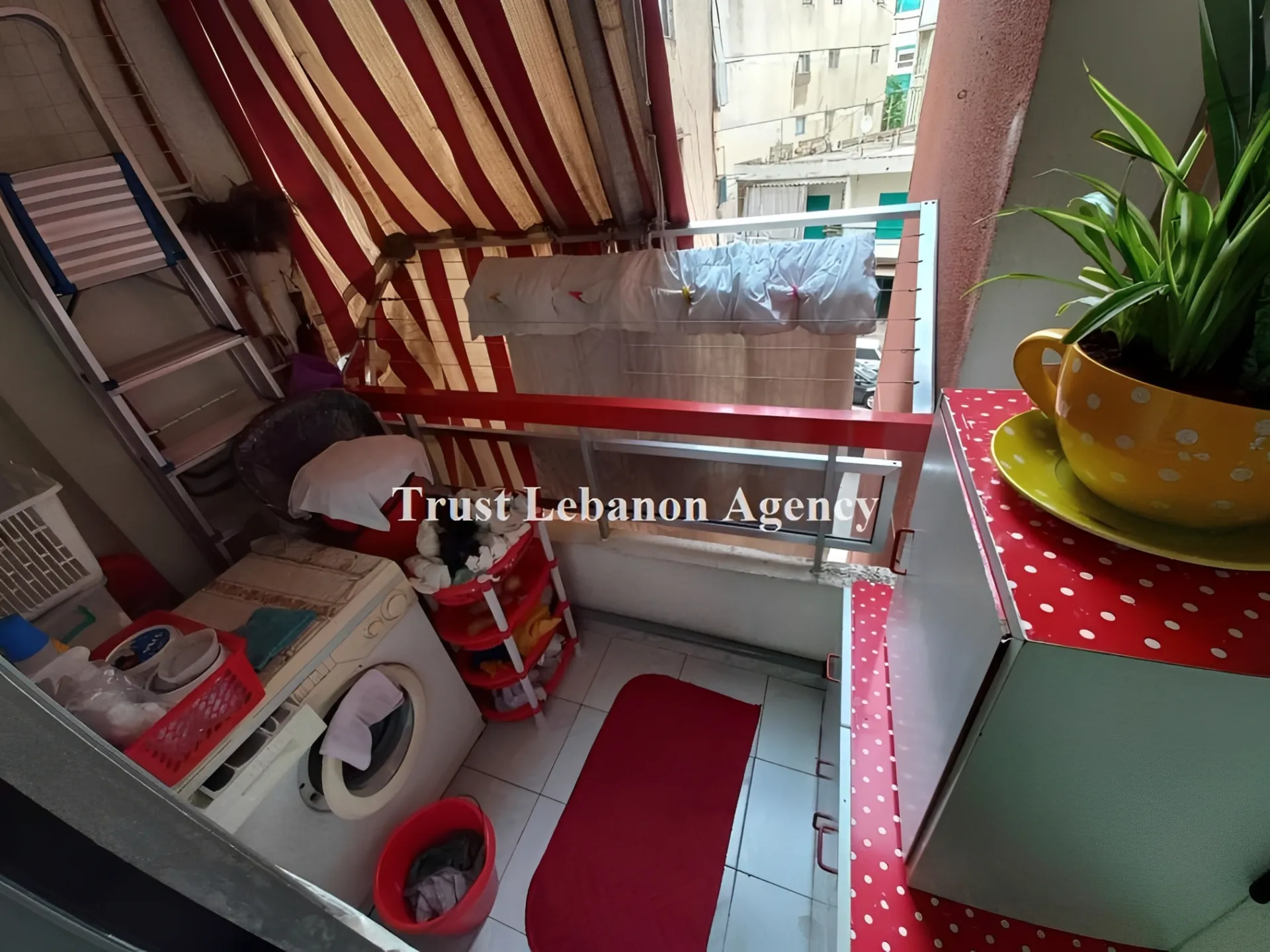 Apartment for Sale in Baabda, Ain Al Remmeneh - 2 bed, 2 bath