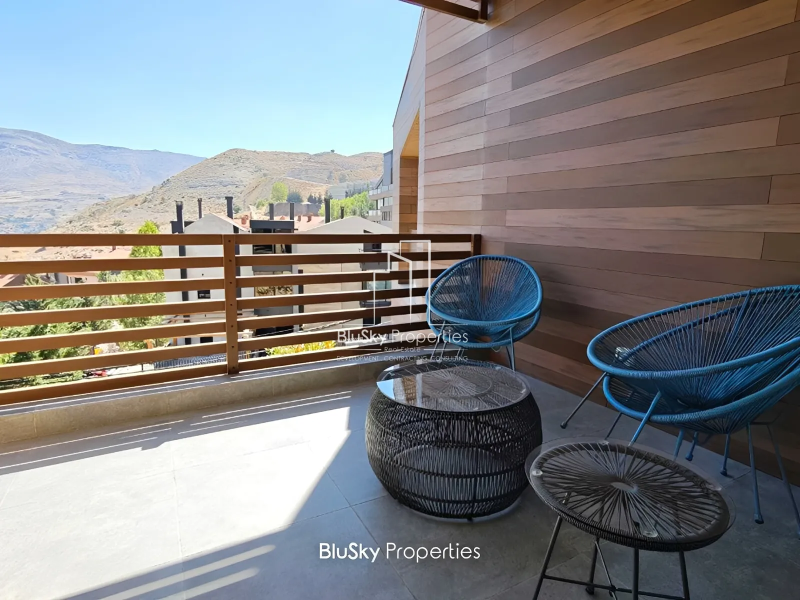 Apartment for Sale in Zaarour