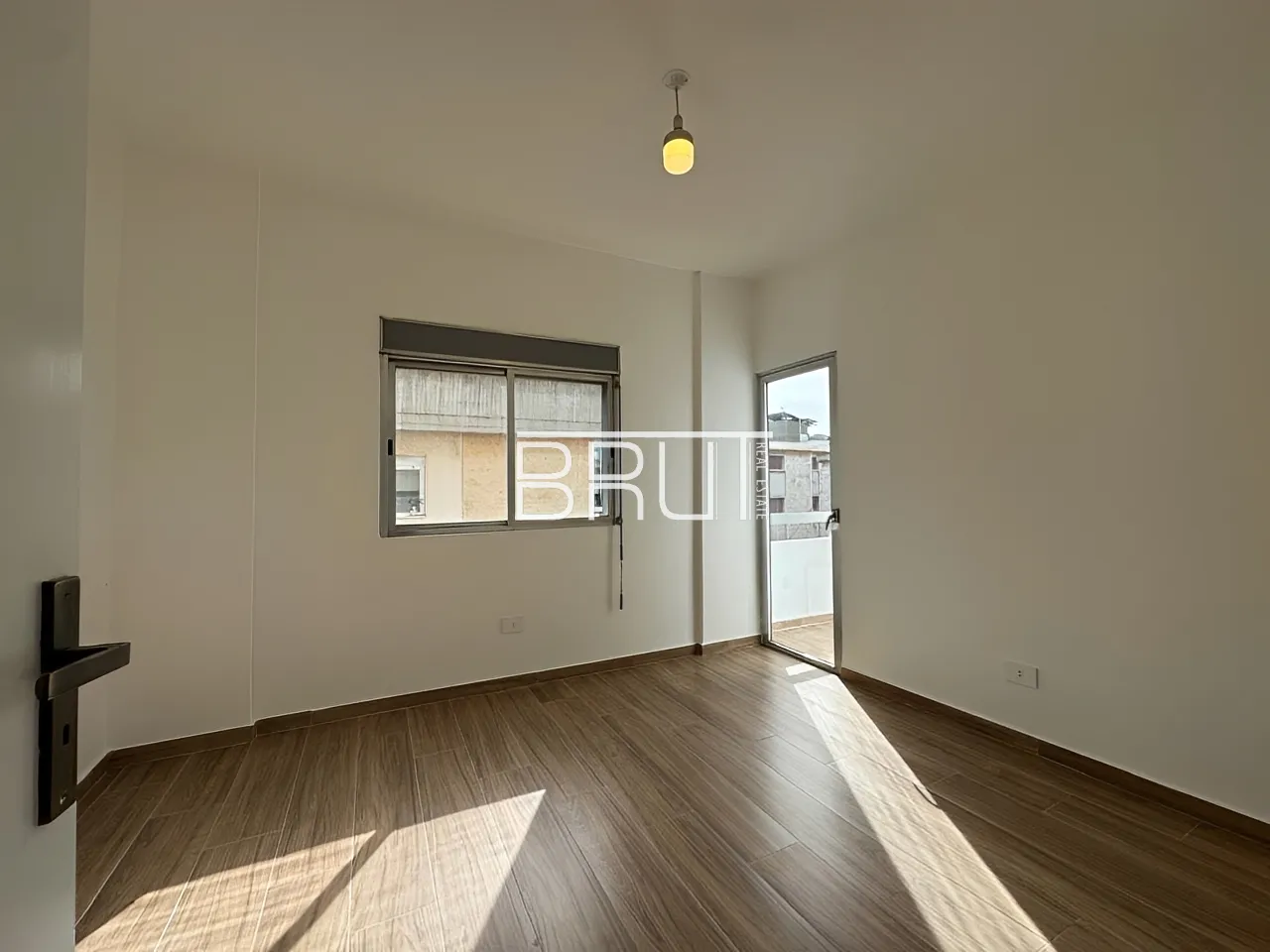 Apartment for Sale in Ballouneh