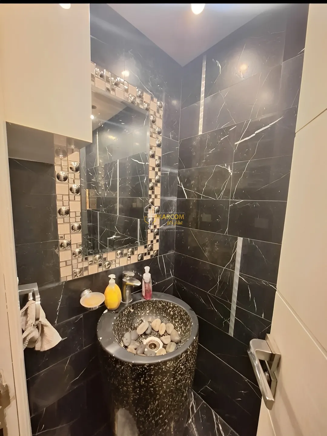 Apartment for Sale in Mar Roukouz - 4 bed, 4 bath