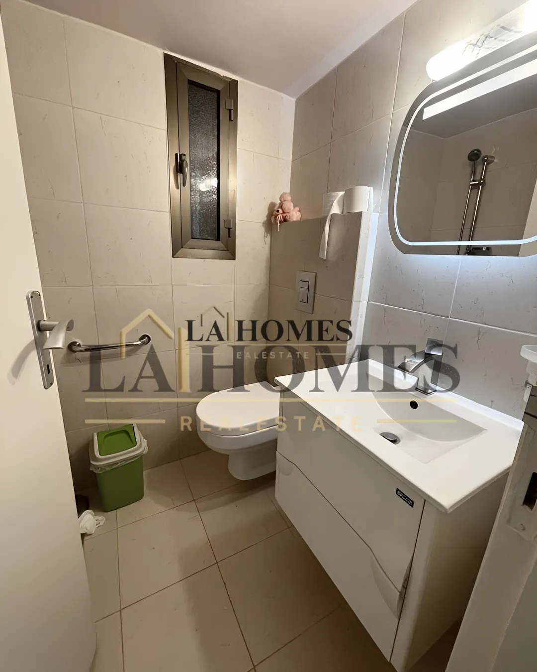 Apartment for sale in Ajaltoun - 3 bed, 3.0 bath