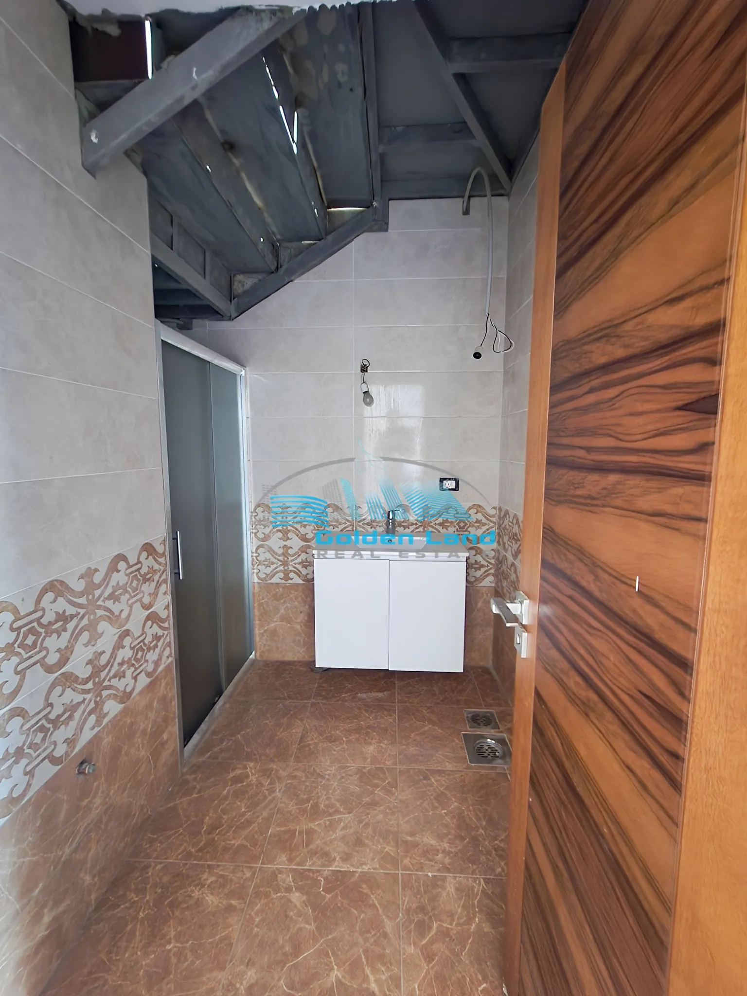 Triplex for Sale in Baabdat