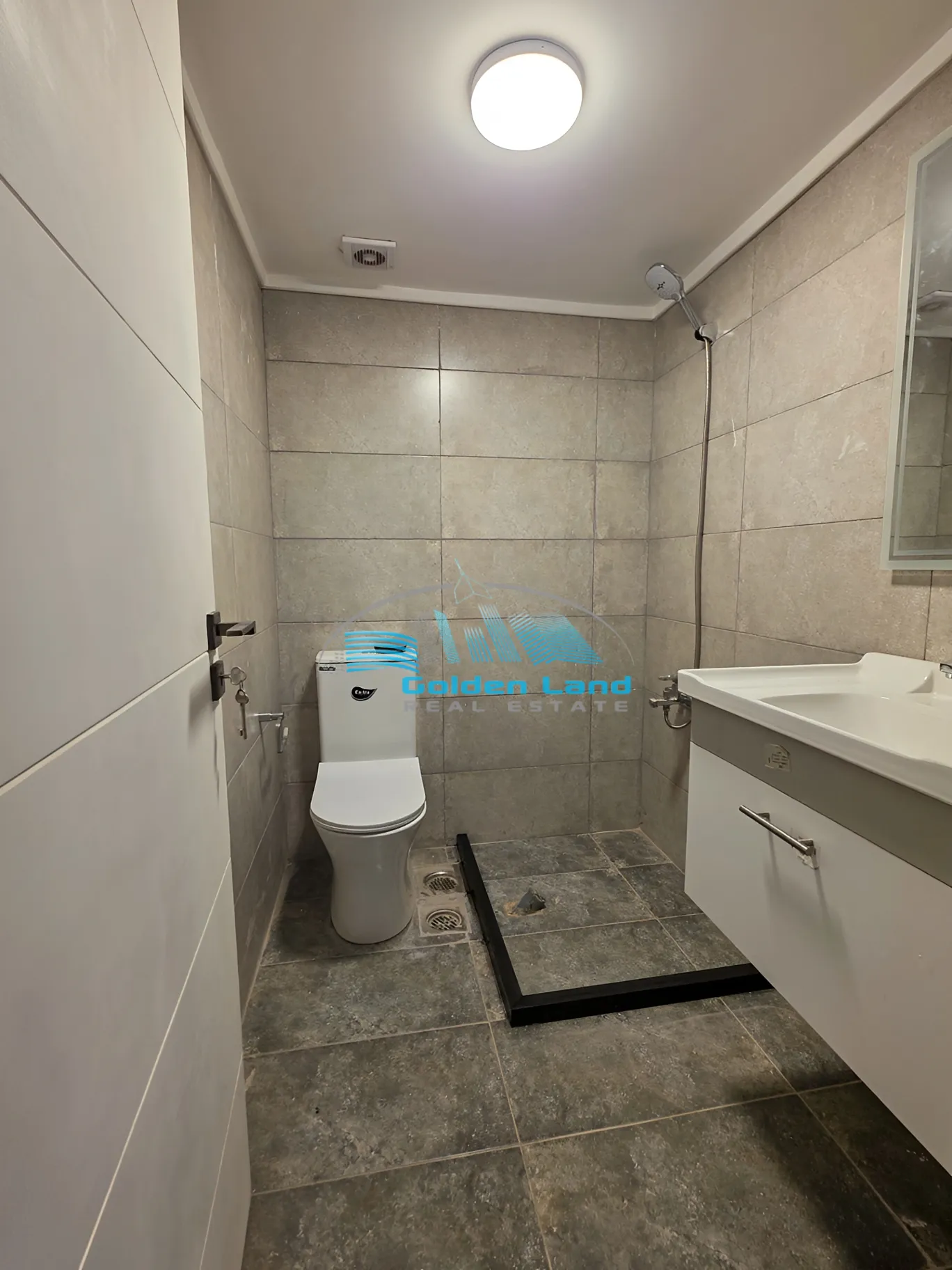 Apartment for sale in Zikrit, Lebanon