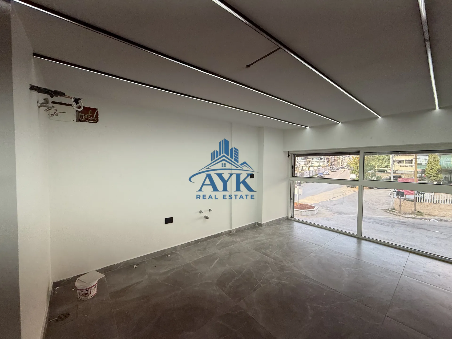 Shop for rent in Jdeideh