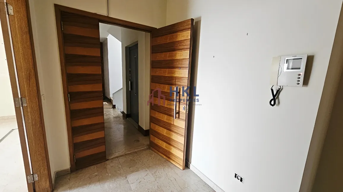 Office for rent in Sin El Fil, Lebanon