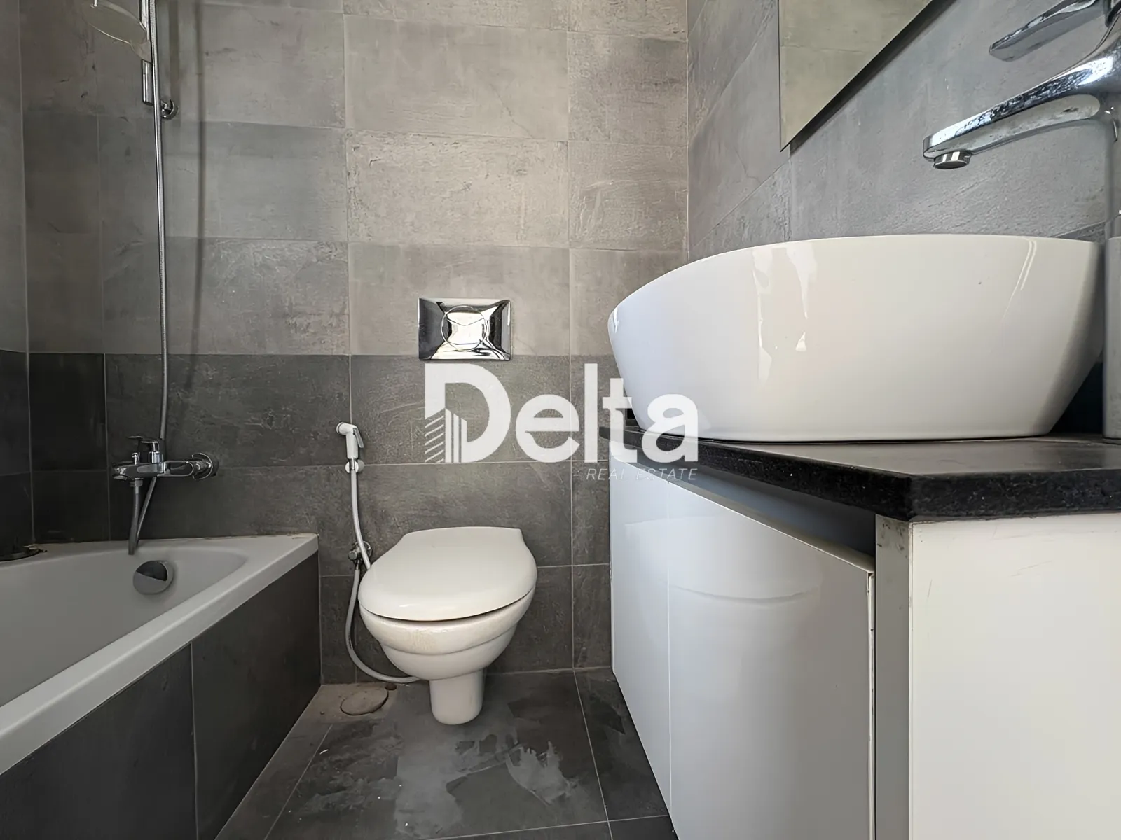 Apartment for rent in Hamra