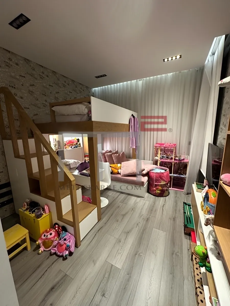 Penthouse for rent in Syoufi