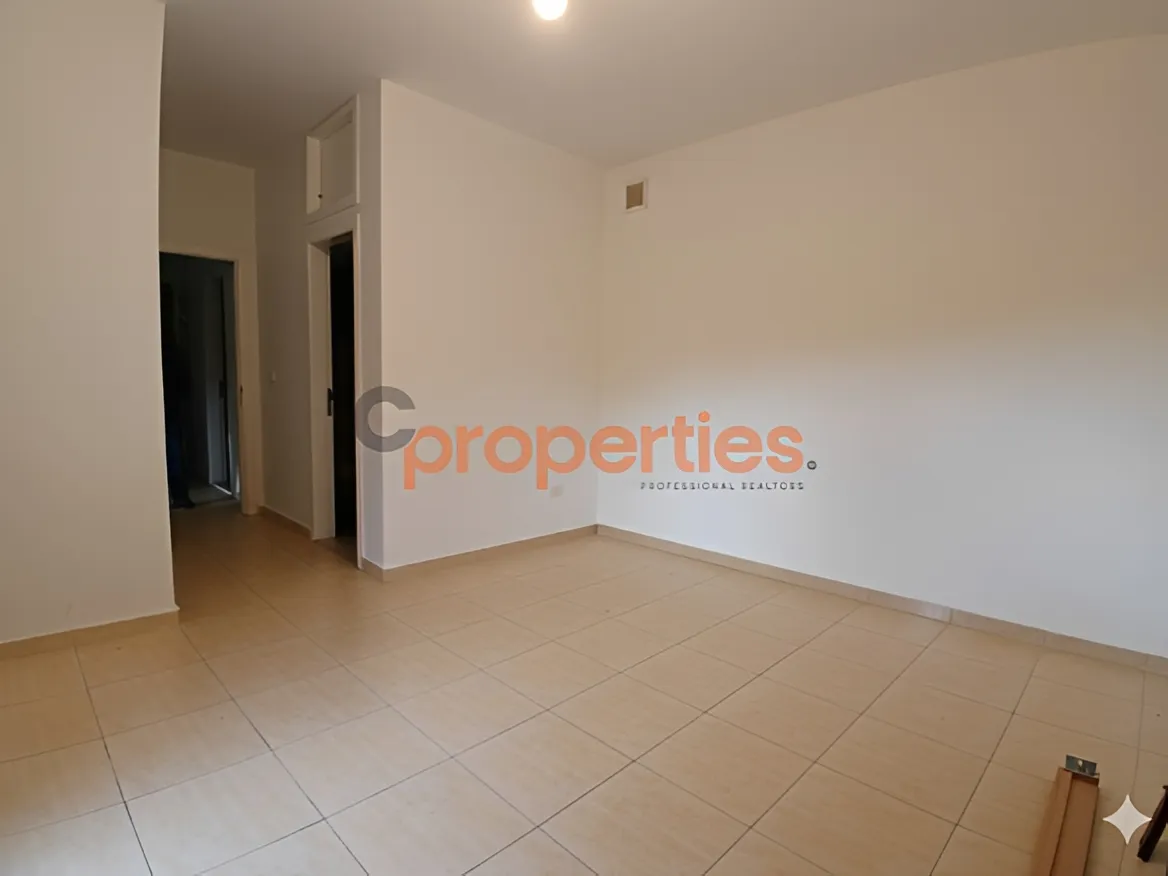 Apartment for Sale in Safra - 3 bath