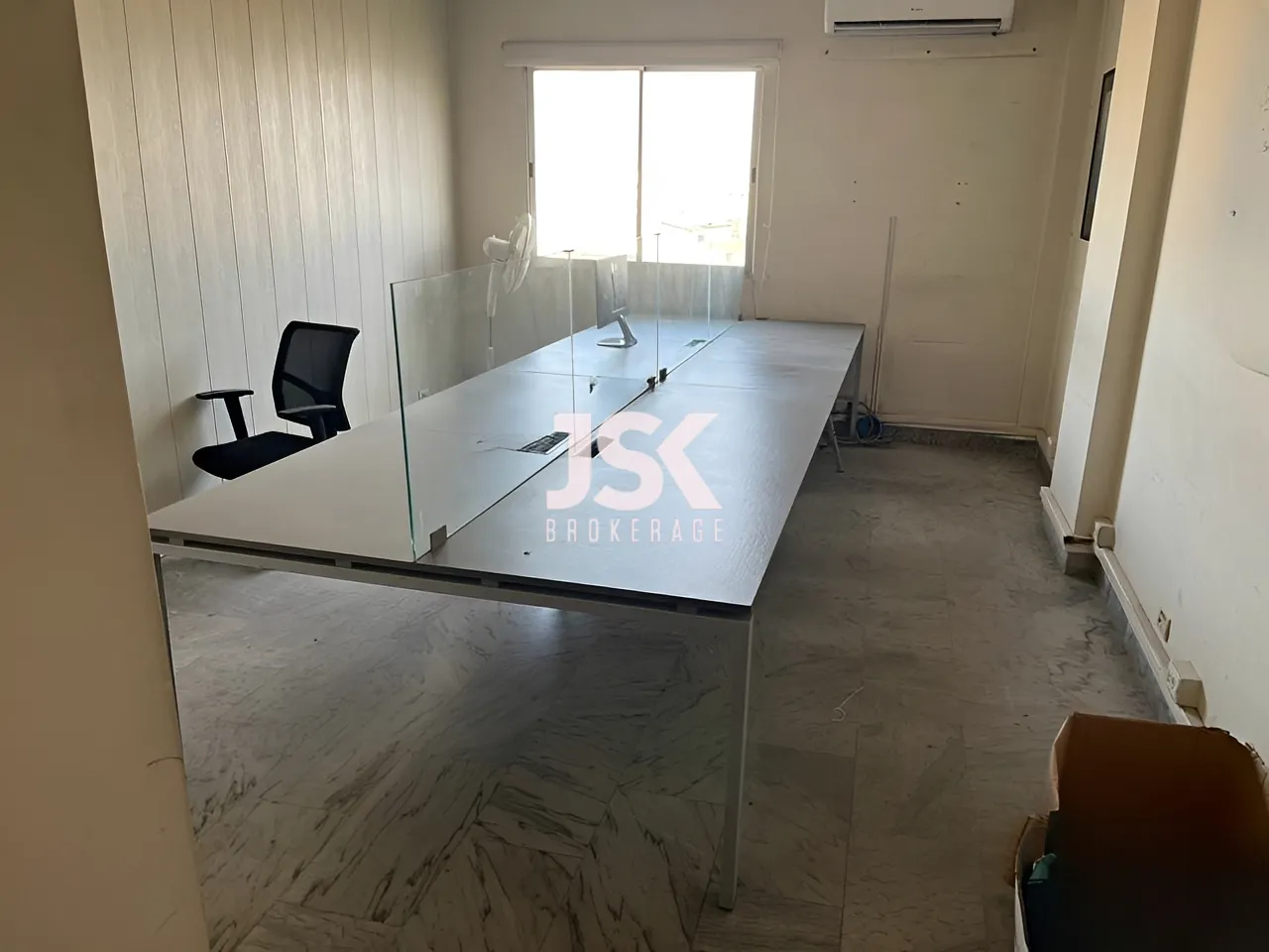 Office for Rent in Ras
