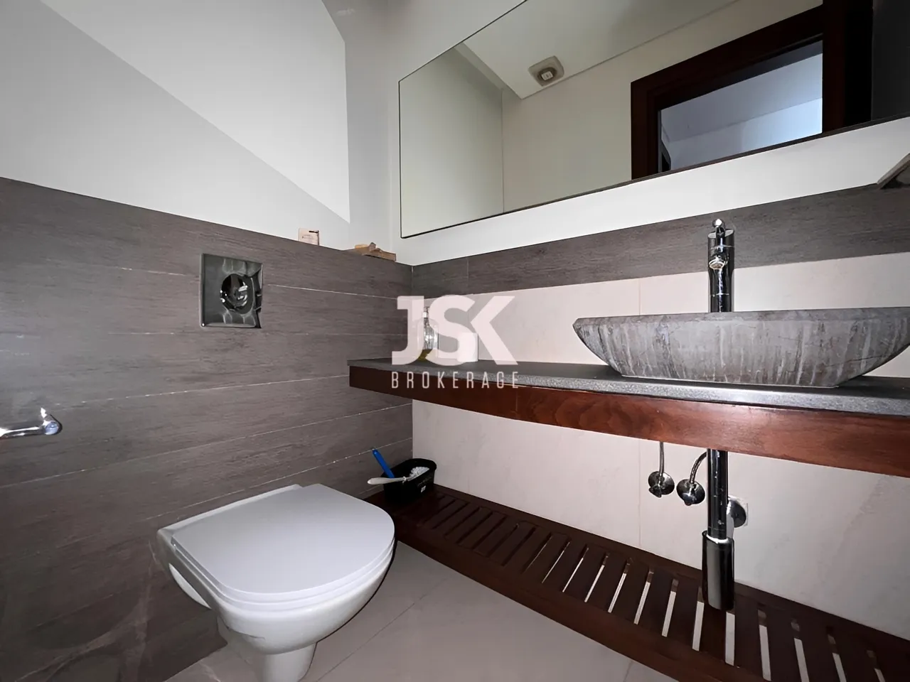 Apartment for Rent in Achrafieh