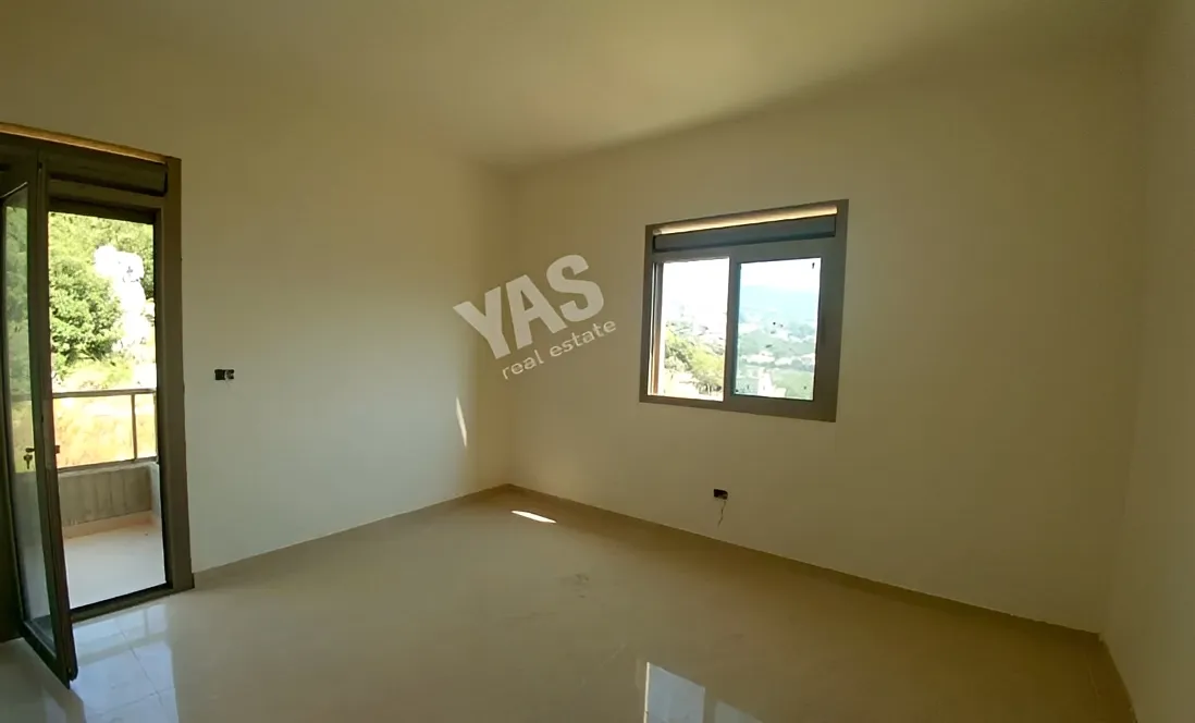 Apartment for Sale in Ballouneh - 3 bed, 3 bath