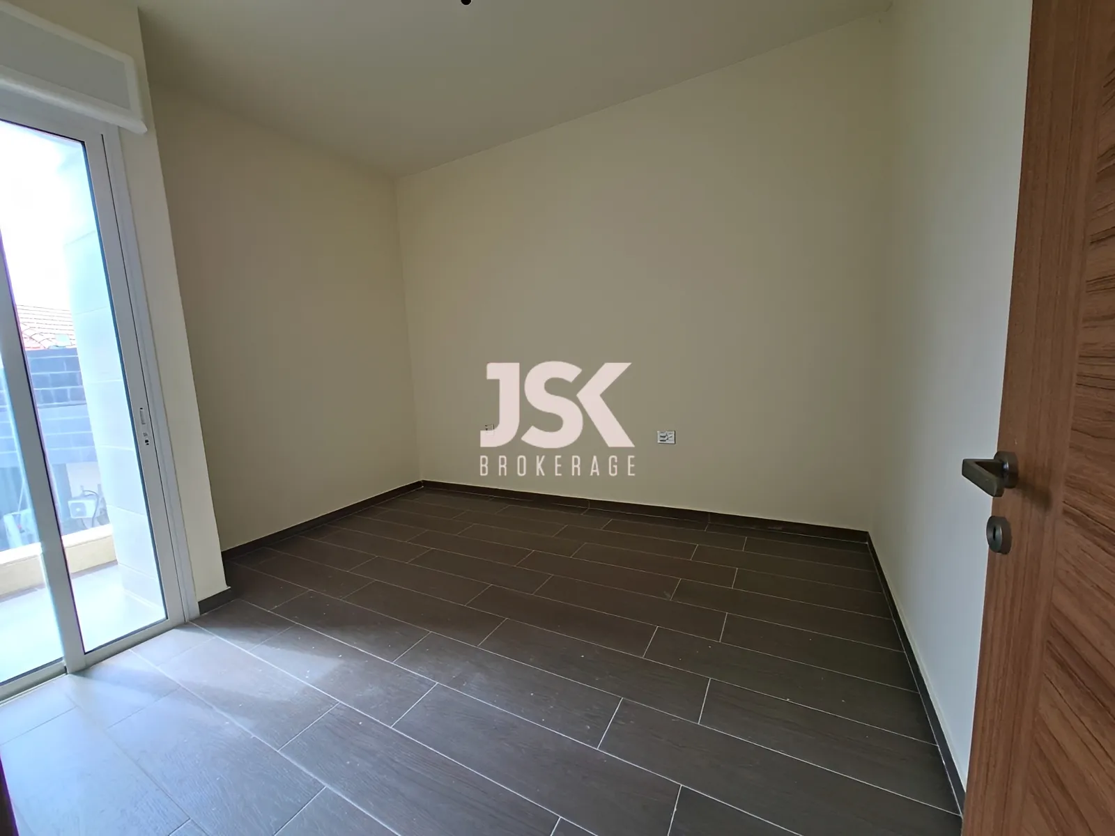 Duplex for Sale in Blat