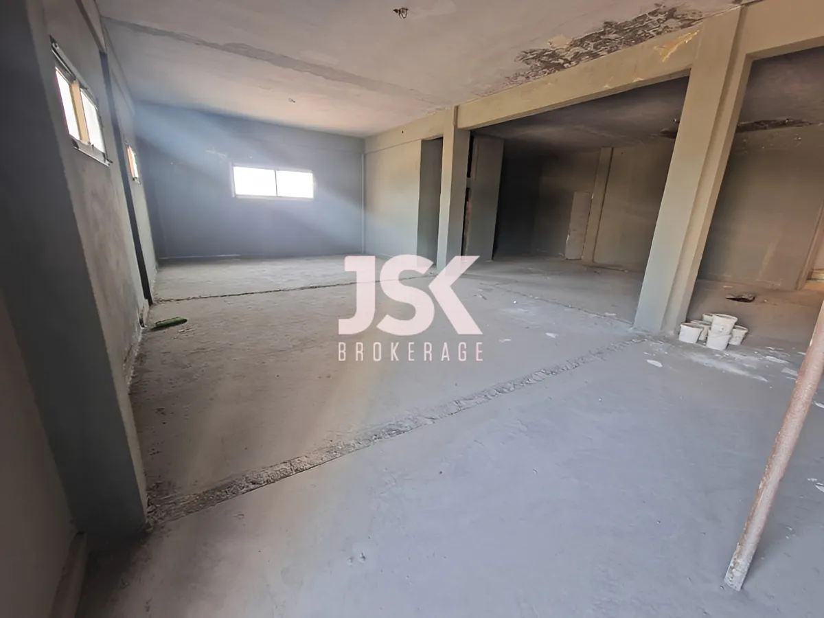 Industrial Unit for Sale in Chekka