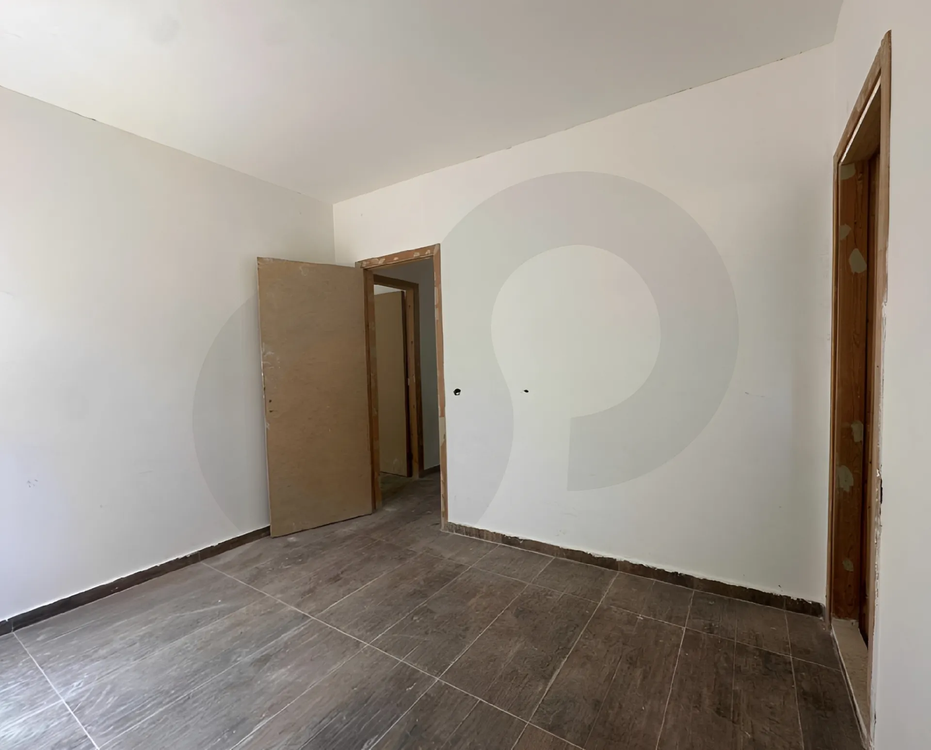 Apartment for Sale in Qornet El Hamra - 3 bed, 2 bath
