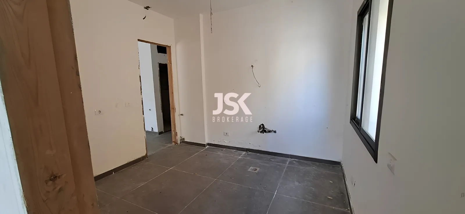 Apartment for Sale in Broummana - 1 bed, 1 bath