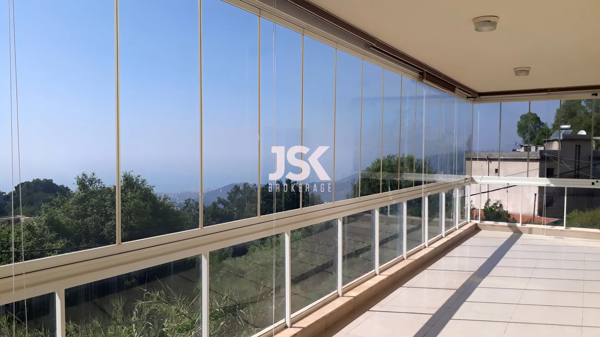 Apartment for Sale in Ain Aar