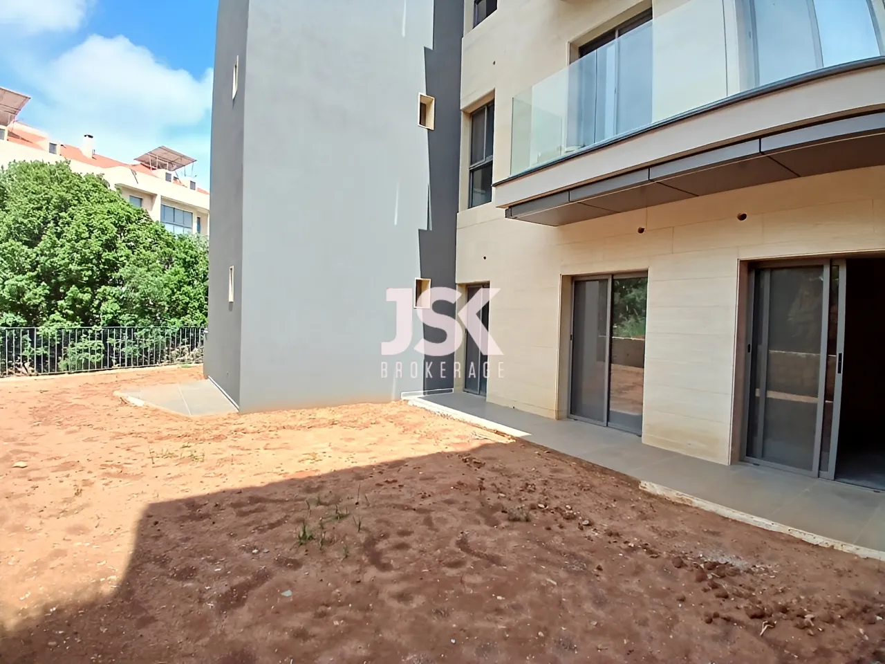 Apartment for Sale in Roumieh