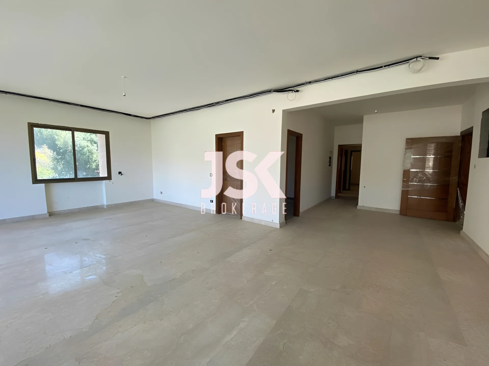 Apartment for Sale in Rabweh, Metn - 3 bed, 4 bath
