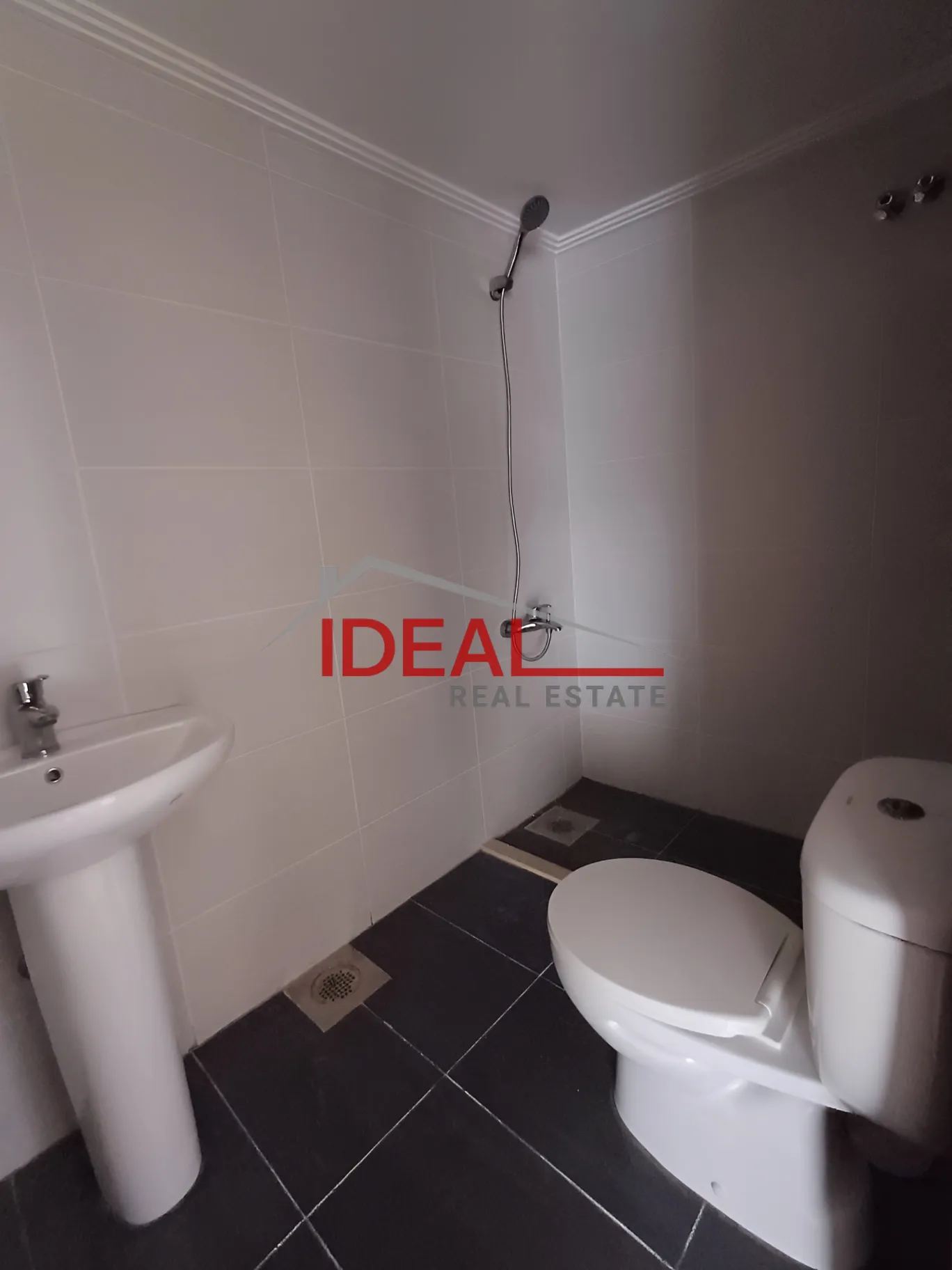 Apartment for sale in Bijdarfel, Lebanon