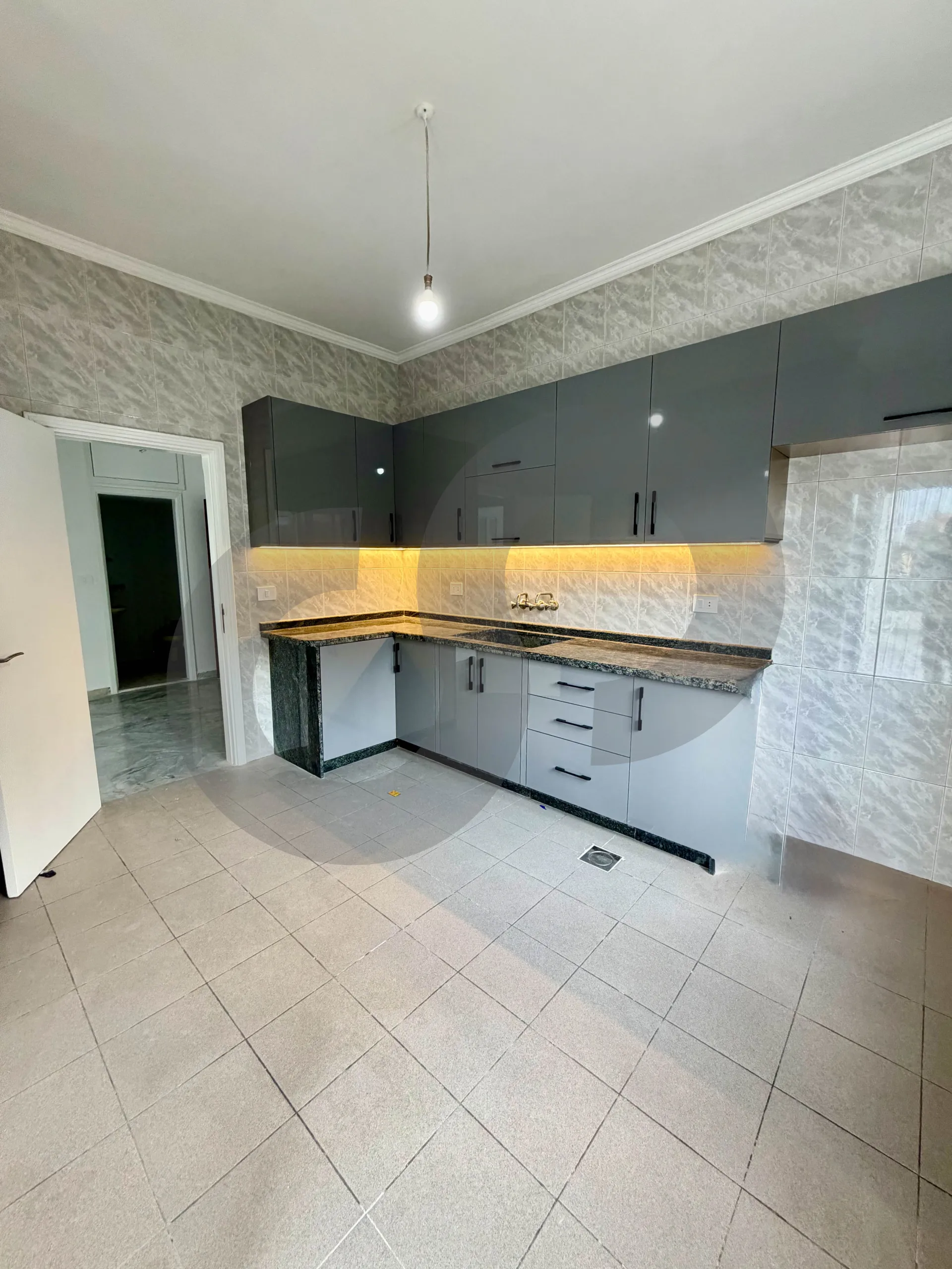 Apartment for Sale in Safra