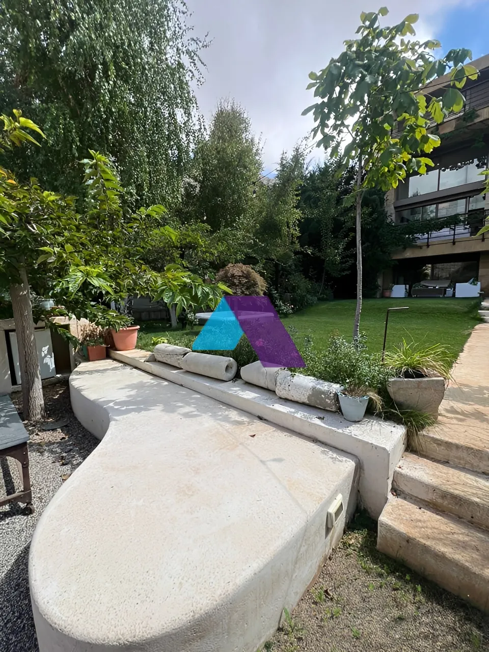 Villa for Sale in Aayoun El Siman