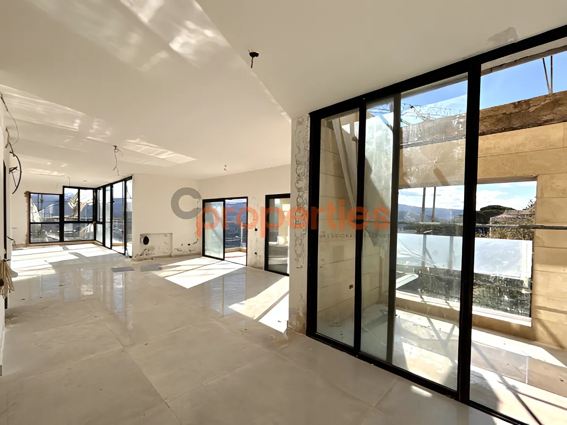 Apartment for Sale in Broummana - 3 bed, 3 bath