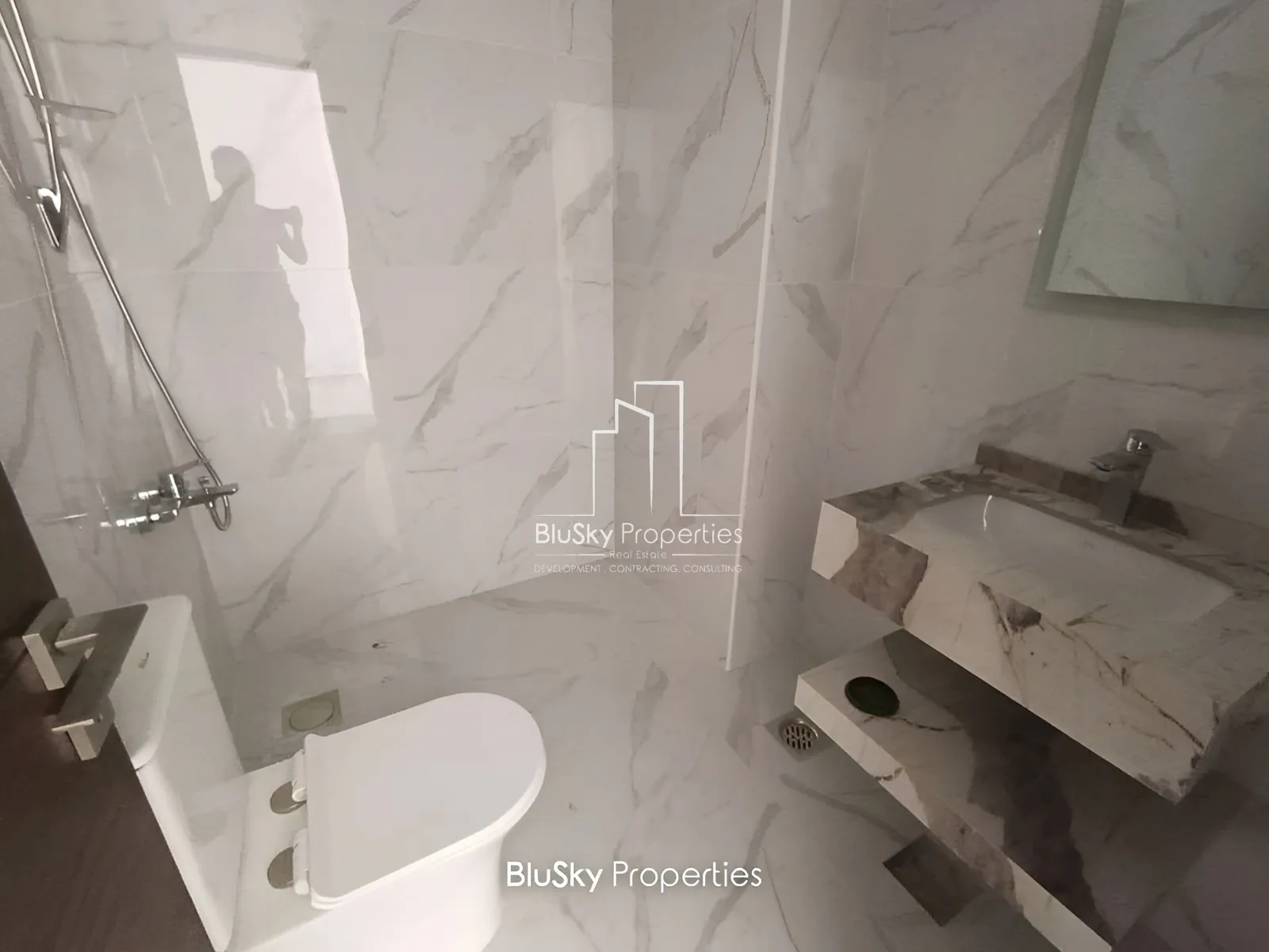 Apartment for Sale in Hosrayel