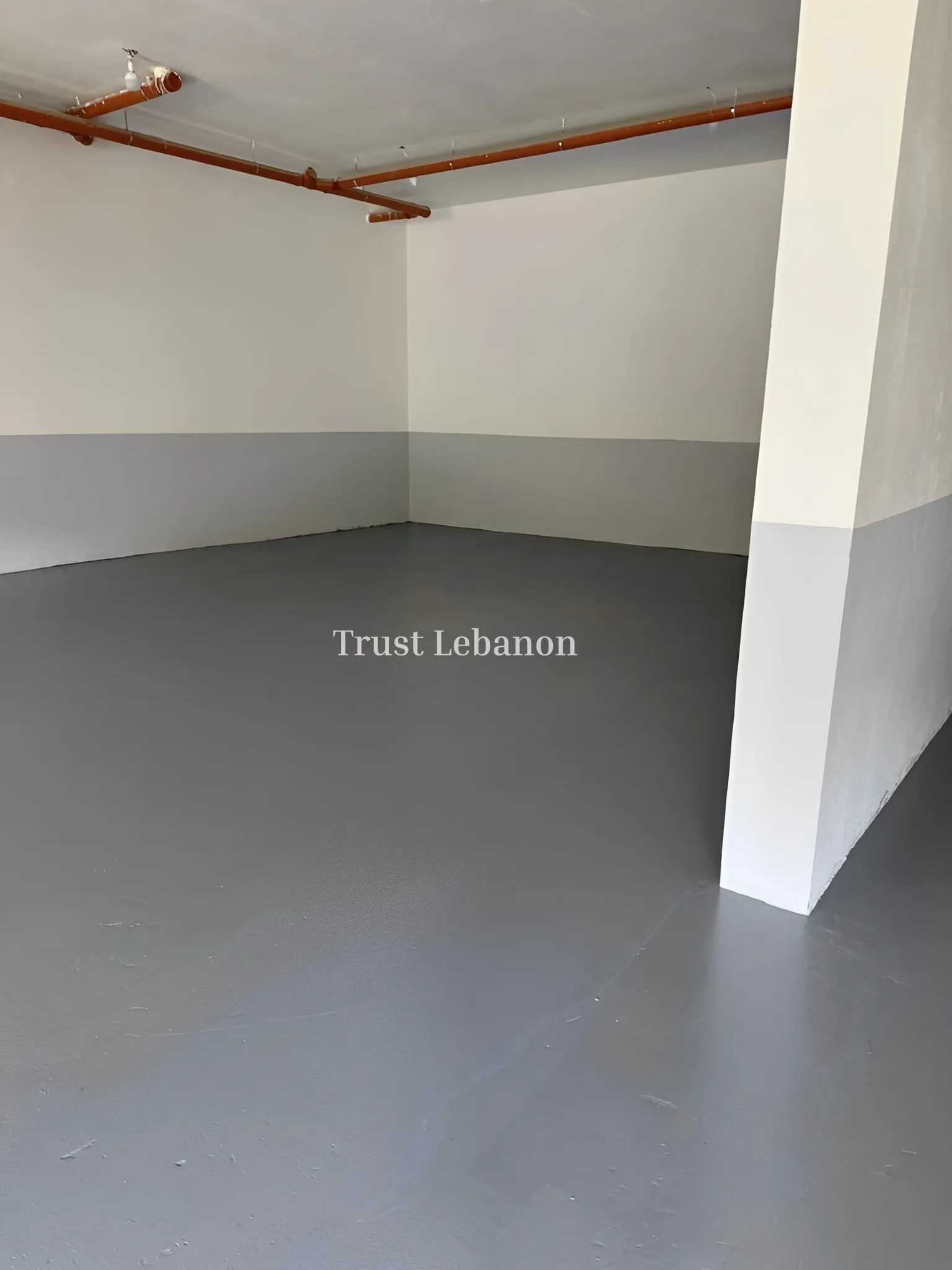 Showroom for rent in Mansourieh, Lebanon