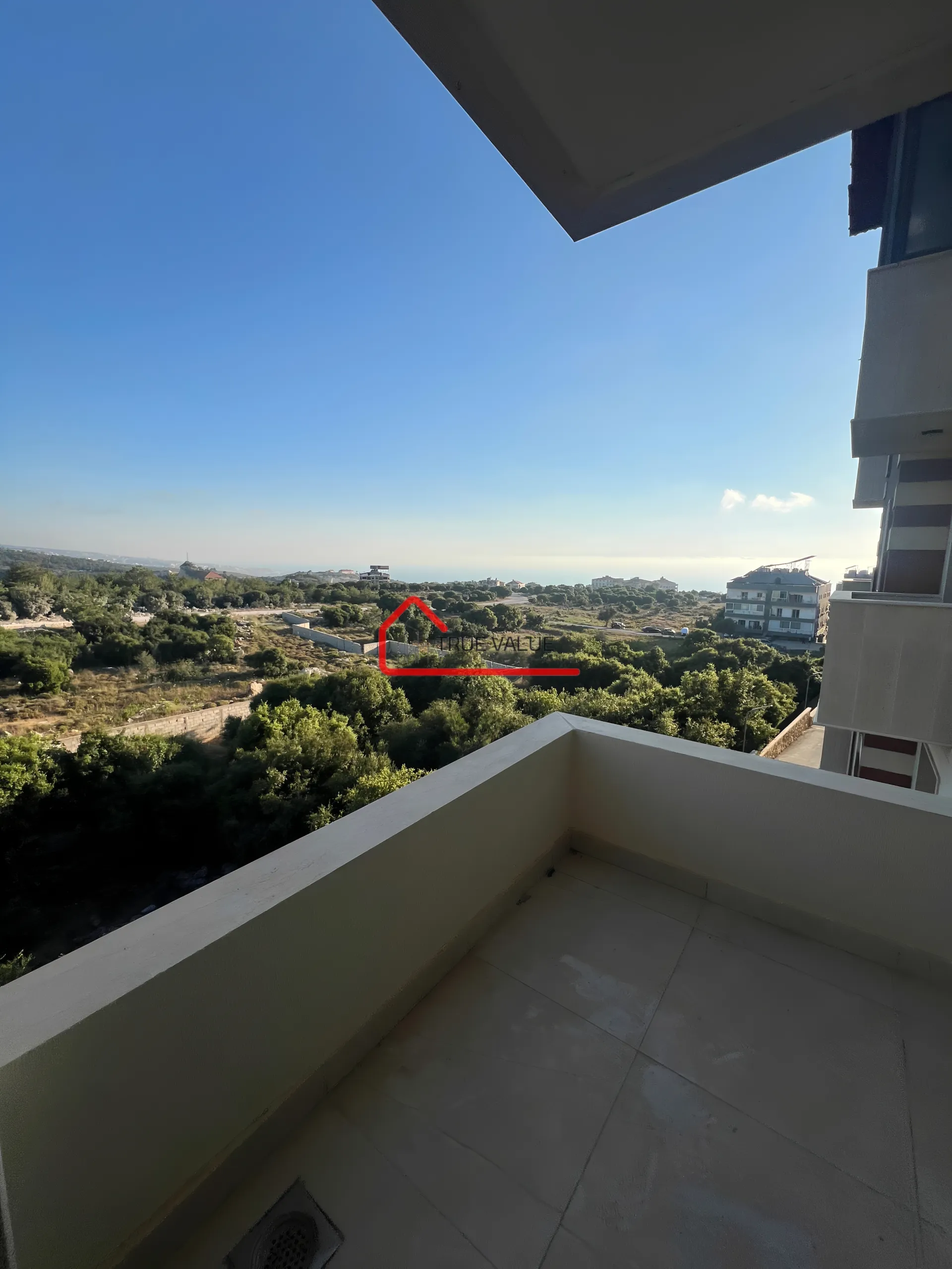 Apartment for sale in Dawhet el hoss, aley, lebanon