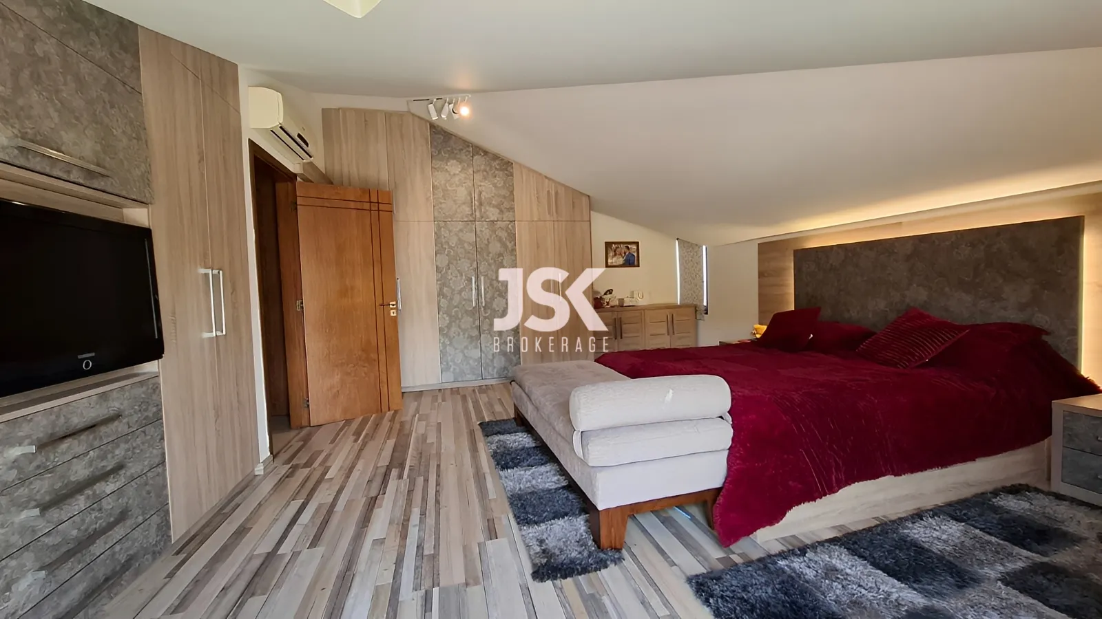 Duplex for Sale in Nahr Ibrahim