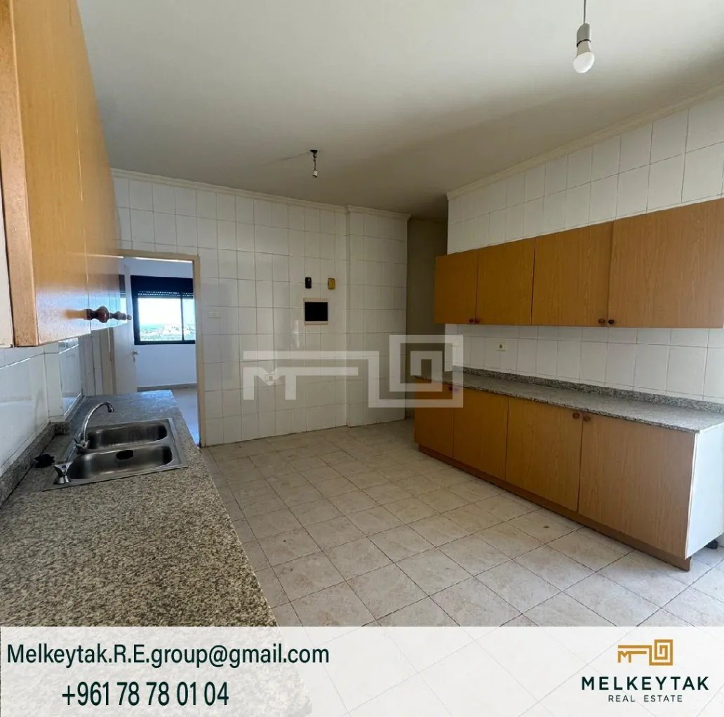 Apartment for sale in Zikrit, Lebanon