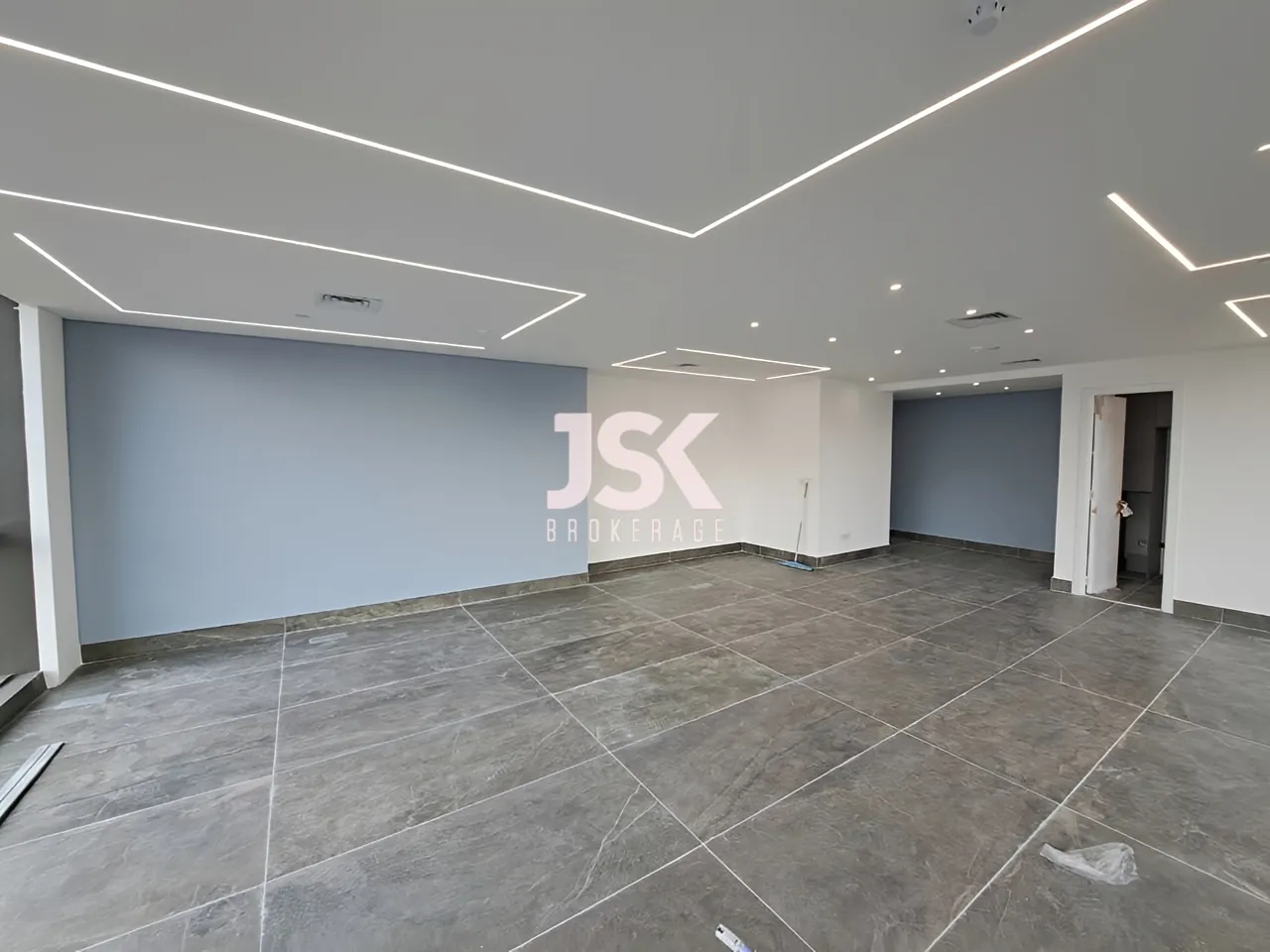 Office for Rent in Sin El Fil