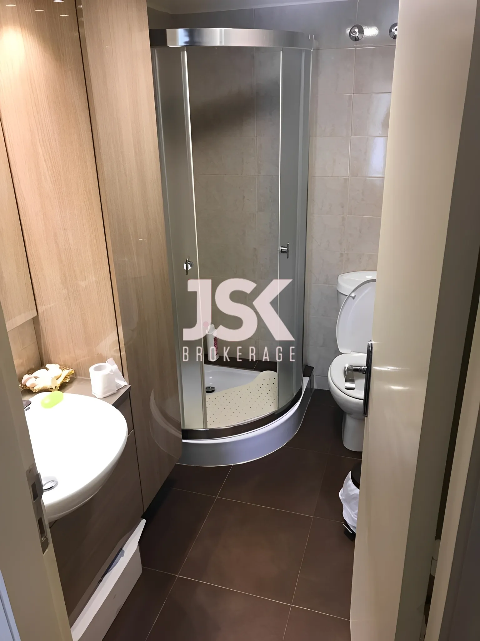 Apartment for Sale in Fanar, Lebanon - 5 bed, 5 bath