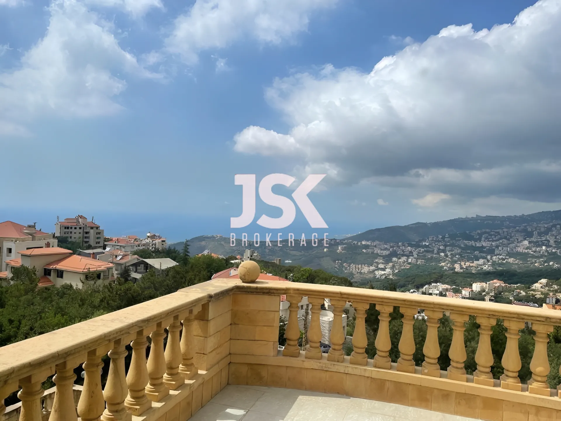 Villa for Sale in Qornet El Hamra, Lebanon