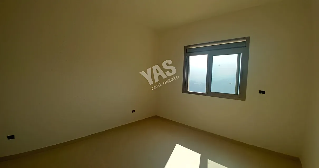 Apartment for Sale in Ballouneh - 3 bed, 3 bath