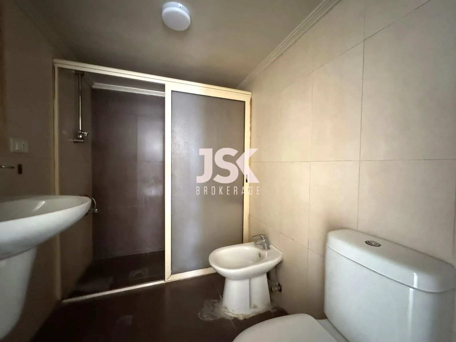 Apartment for rent in Achrafieh