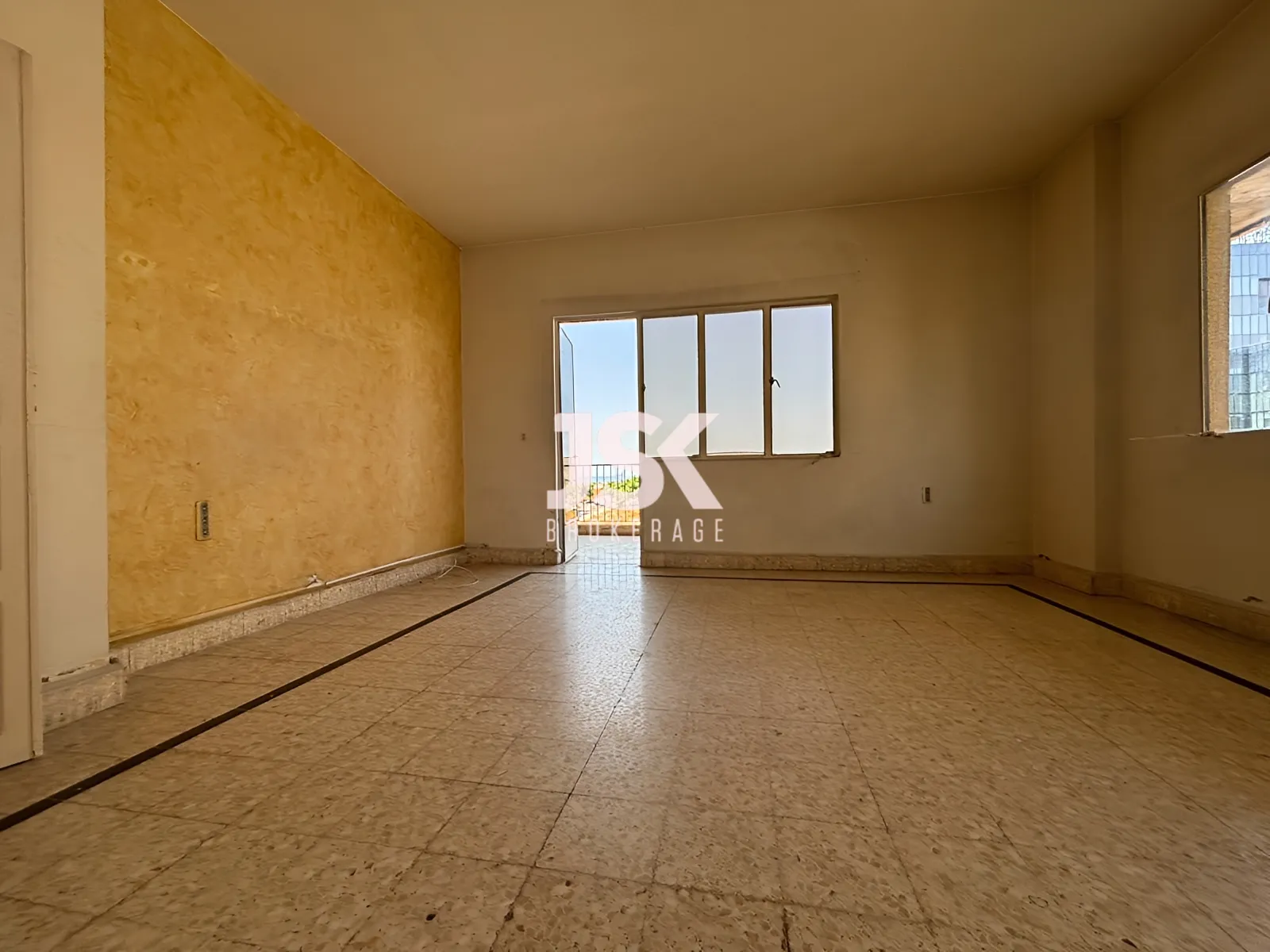 Office for Rent in Naqqache