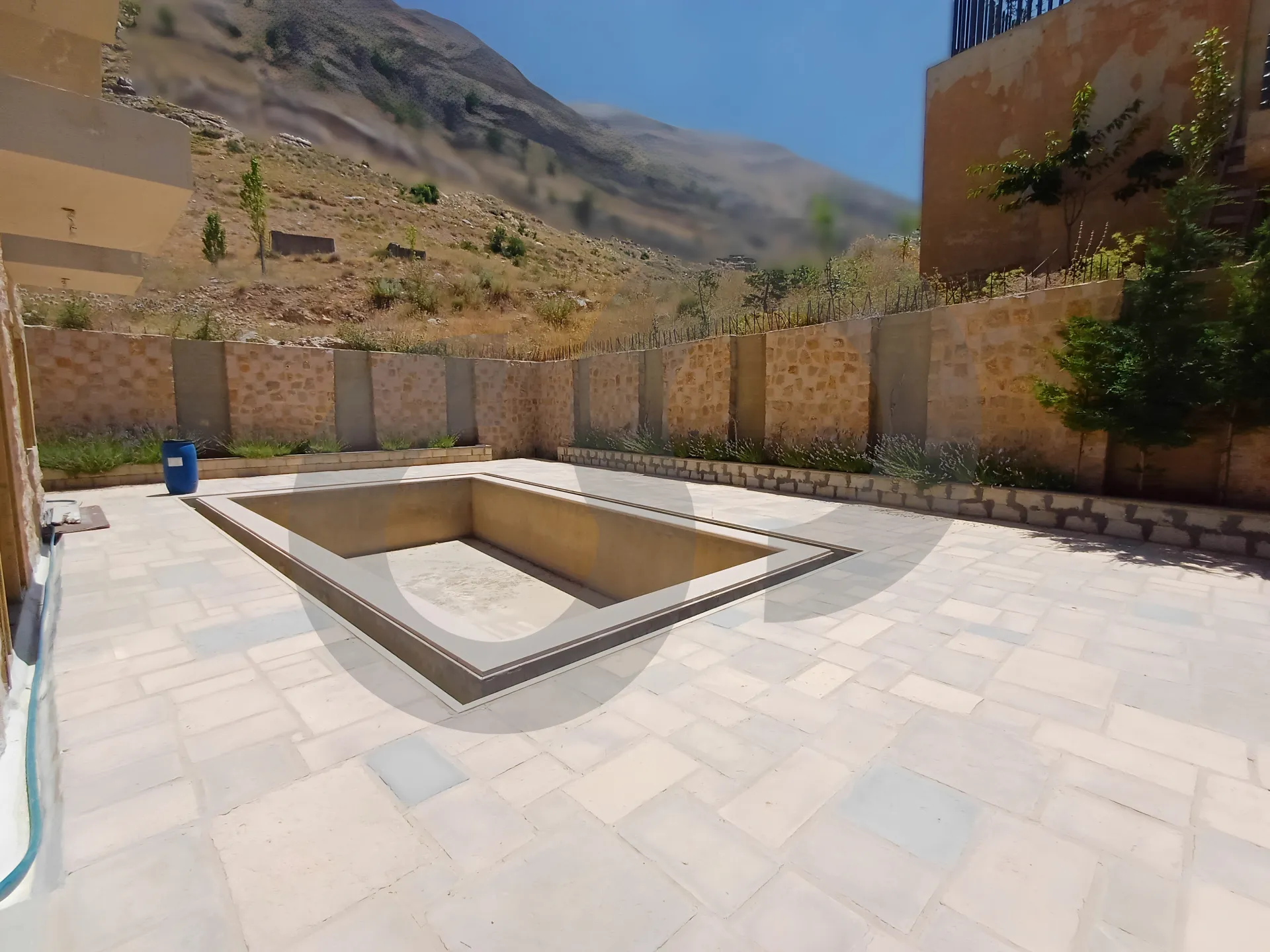 Villa for Sale in Faraya