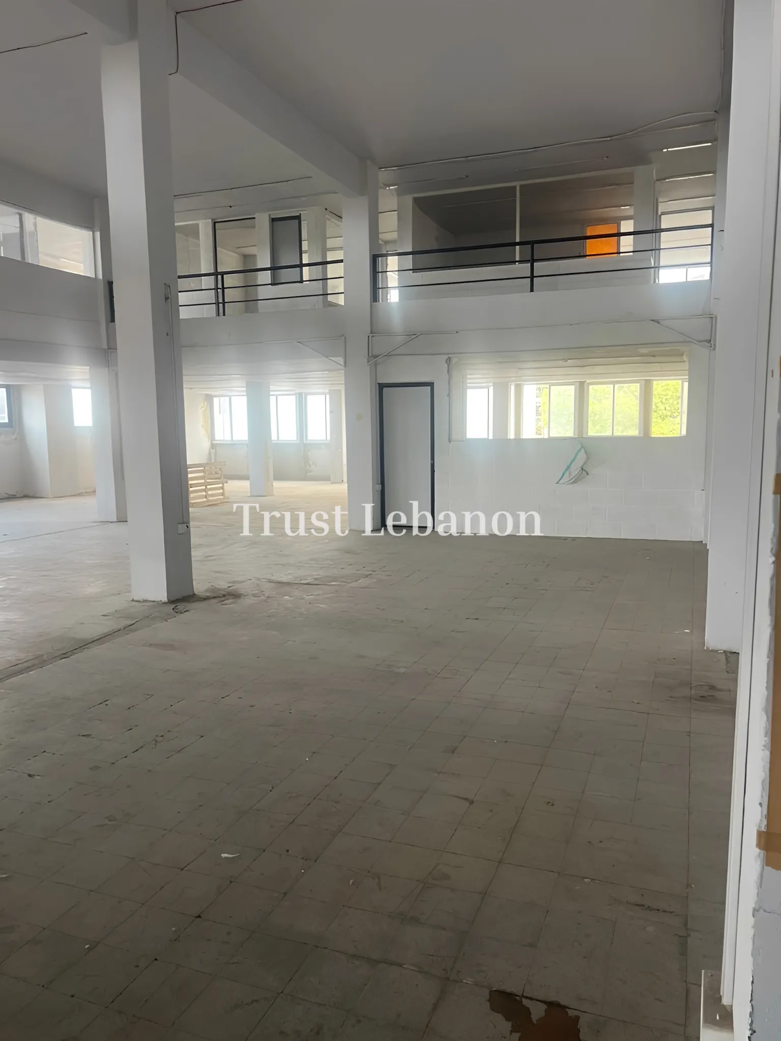 Warehouse for rent in Sin El Fil
