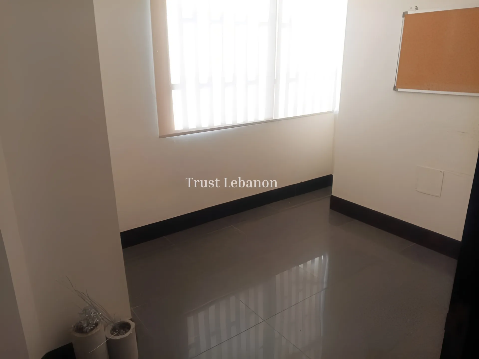 Office for Rent in Daoura, Lebanon