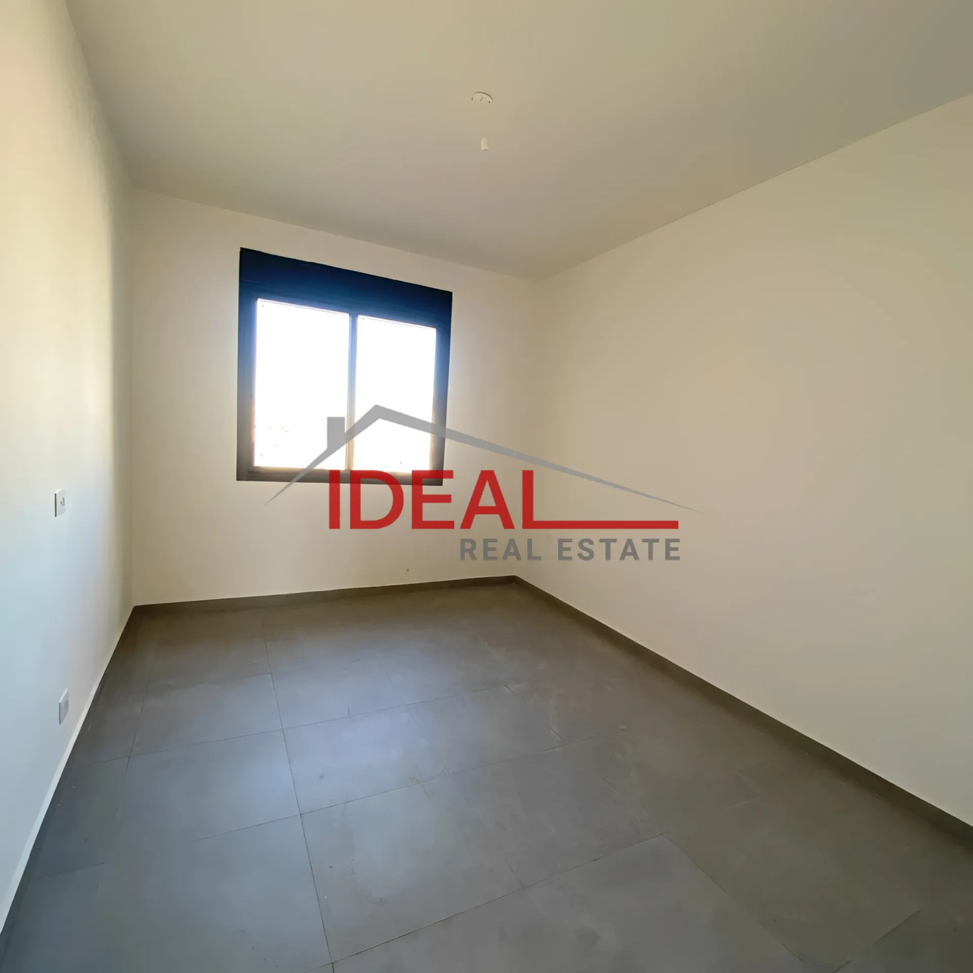 Apartment for Sale in Ain el remmeneh, baabda - 2 bed, 2 bath