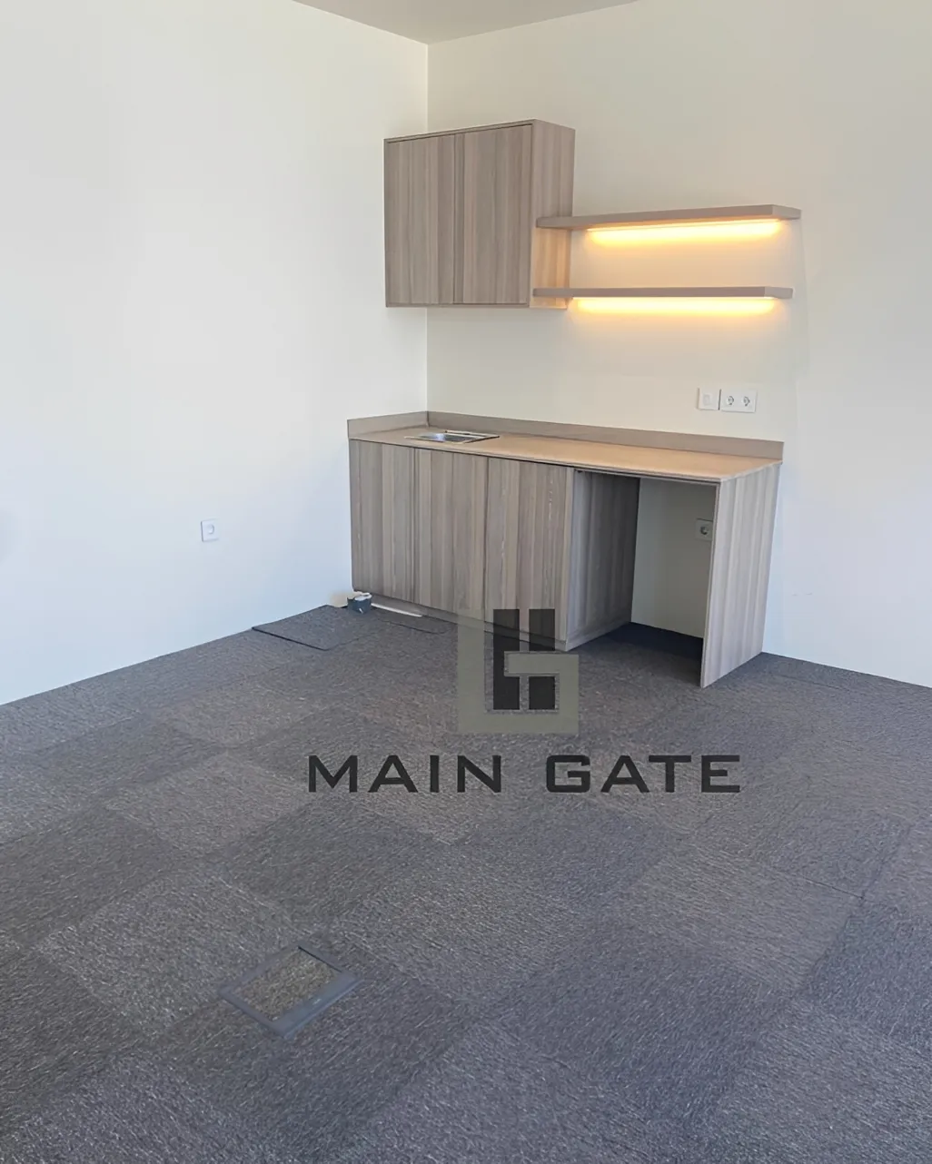 Office for rent in Dbayeh, Lebanon