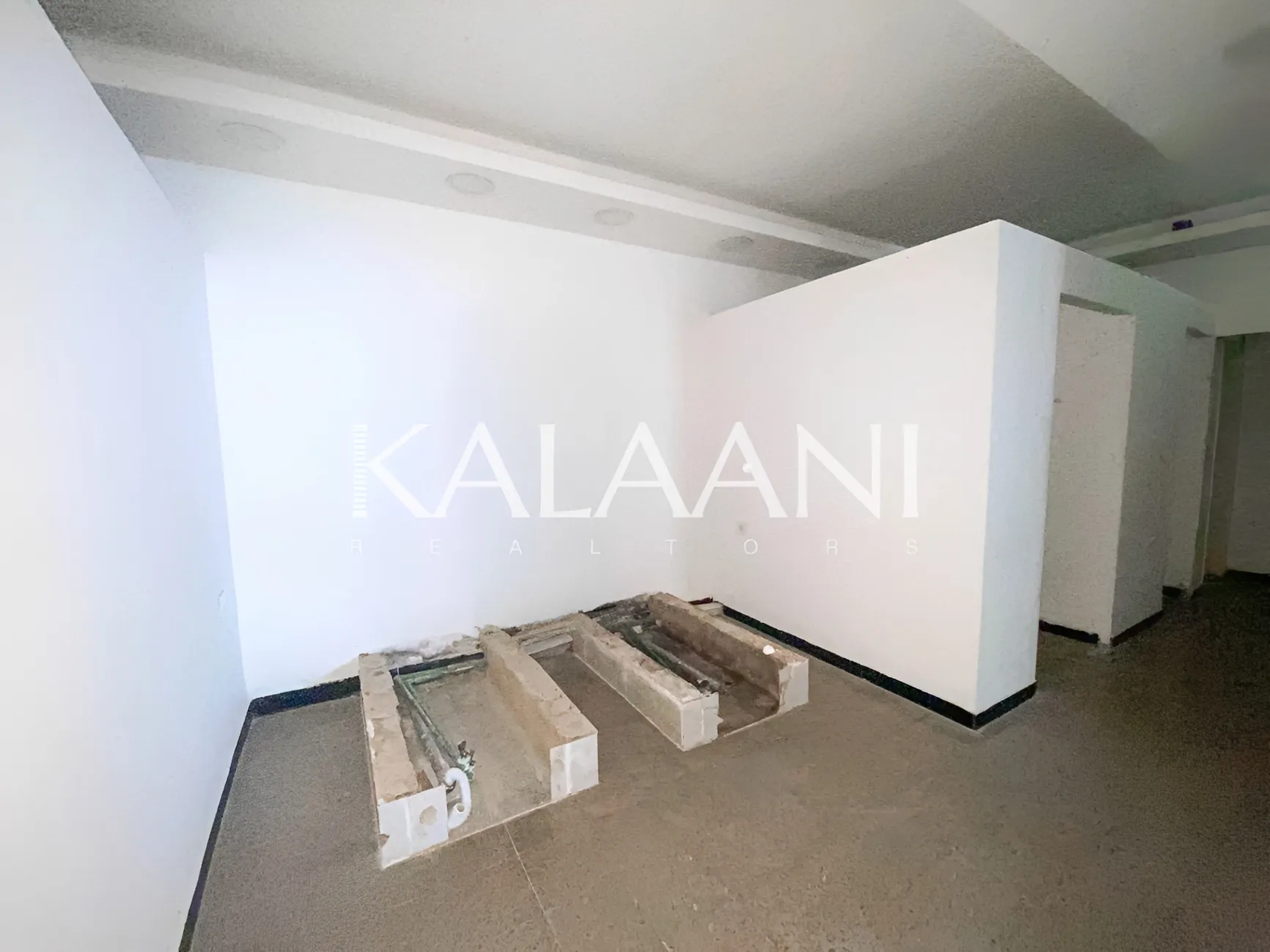Showroom for rent in Kaslik