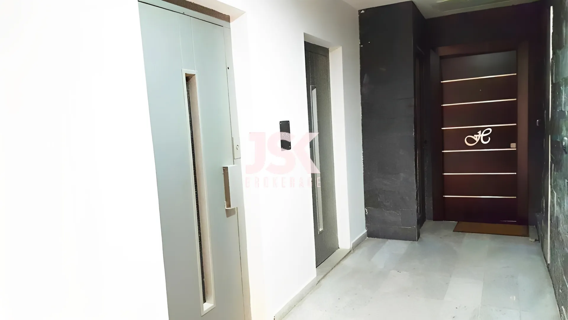 Office for sale in Zalqa, Lebanon