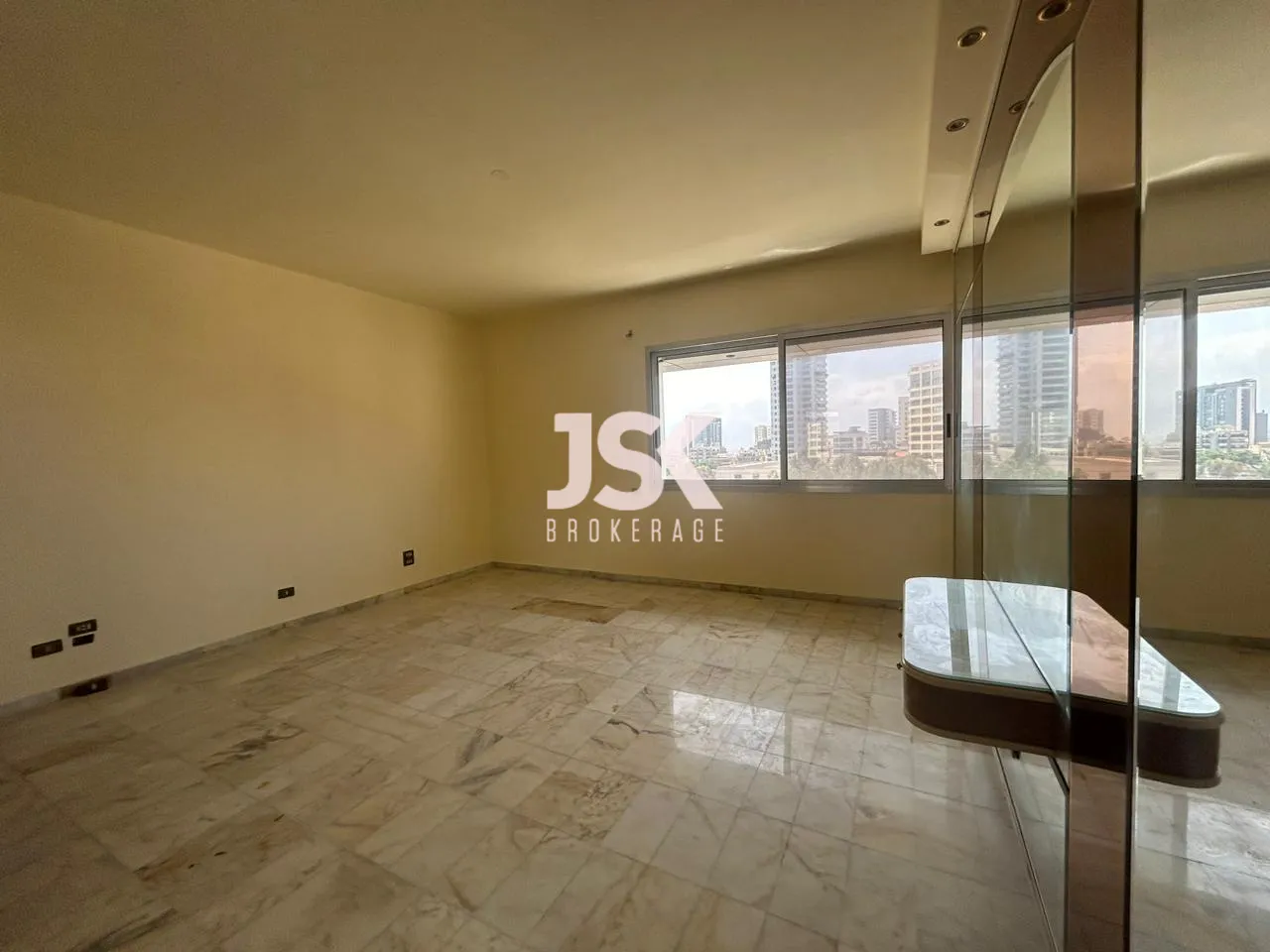 Apartment for Sale in Kraytem