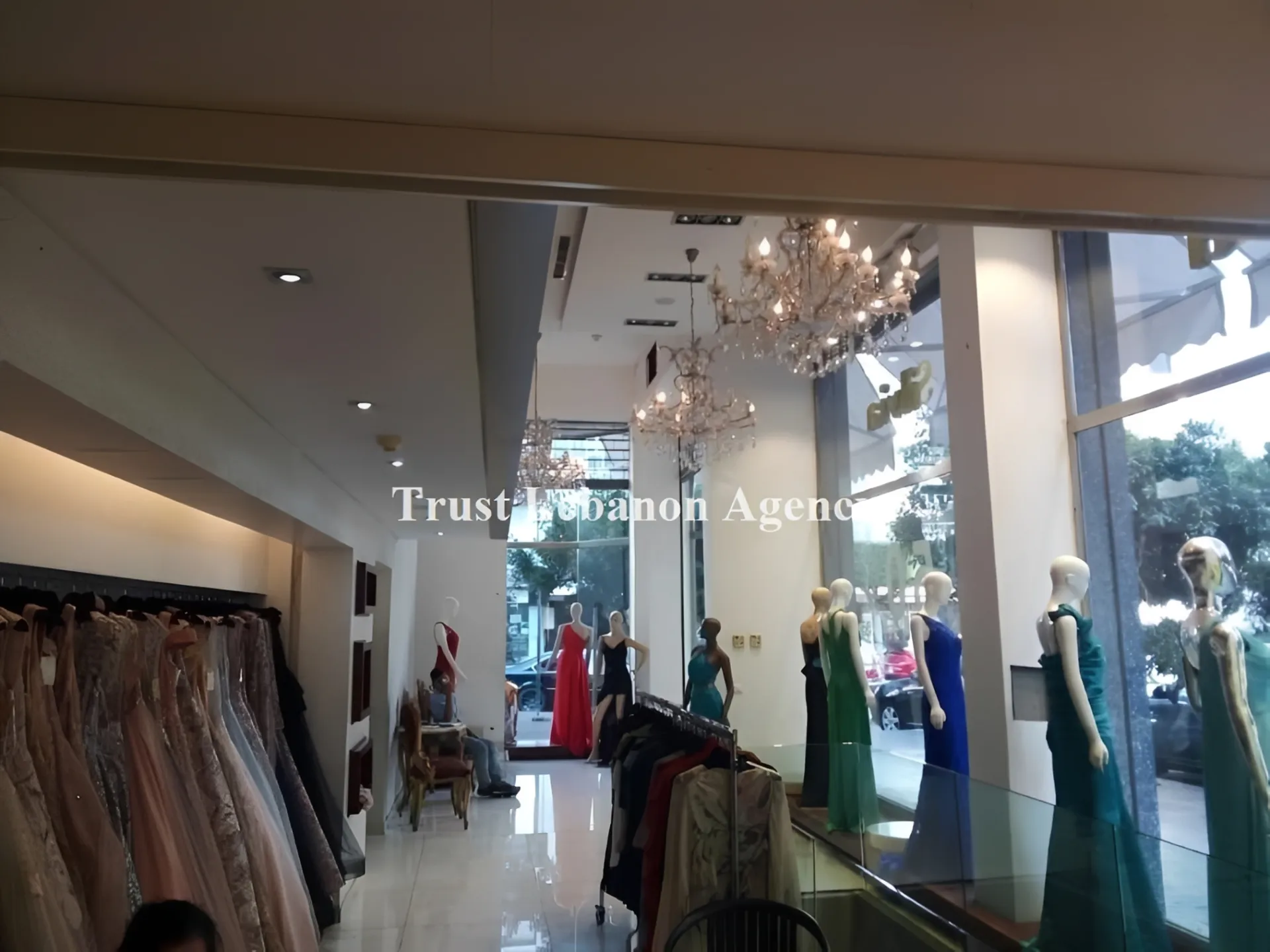 Shop for sale in Beirut, Verdun