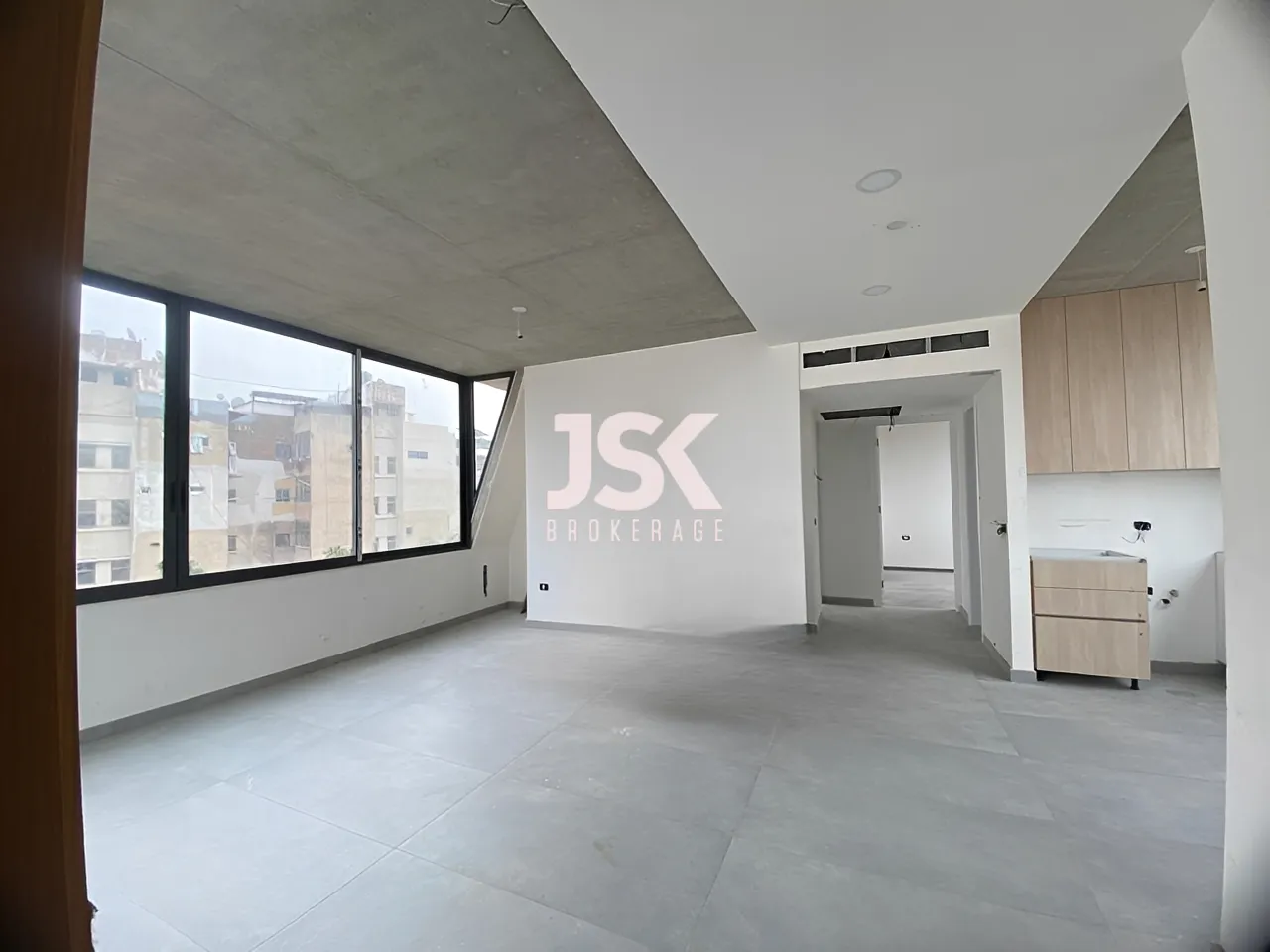 Apartment for Sale in Ras Beirut - 2 bed