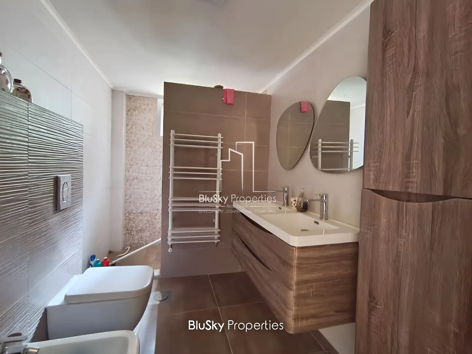 Building for Sale in Kfour