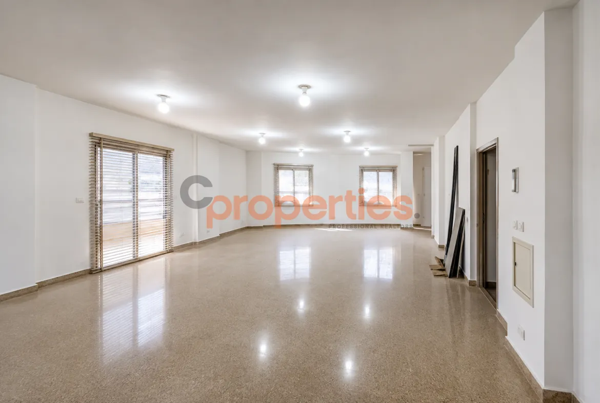 Office for Rent in Mazraat Yachoua