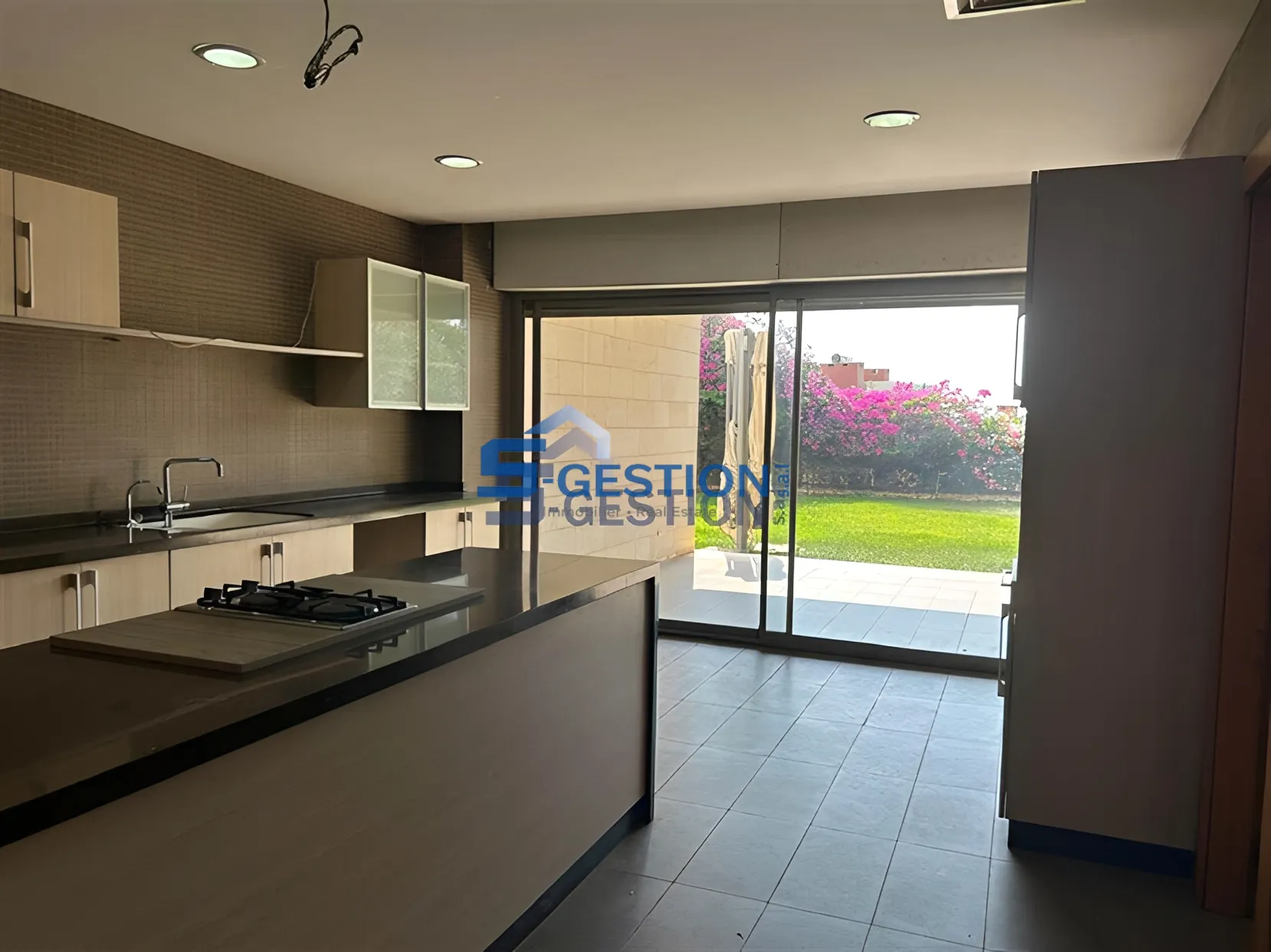 Apartment for Rent in Dik El Mehdi